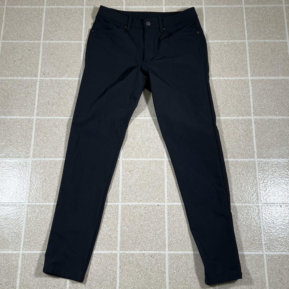 Lululemon Lululemon Men's ABC Pants Sz 28x30 Gray Chino Stretch Pants Size US 28 / EU 44 - 1 Thumbnail