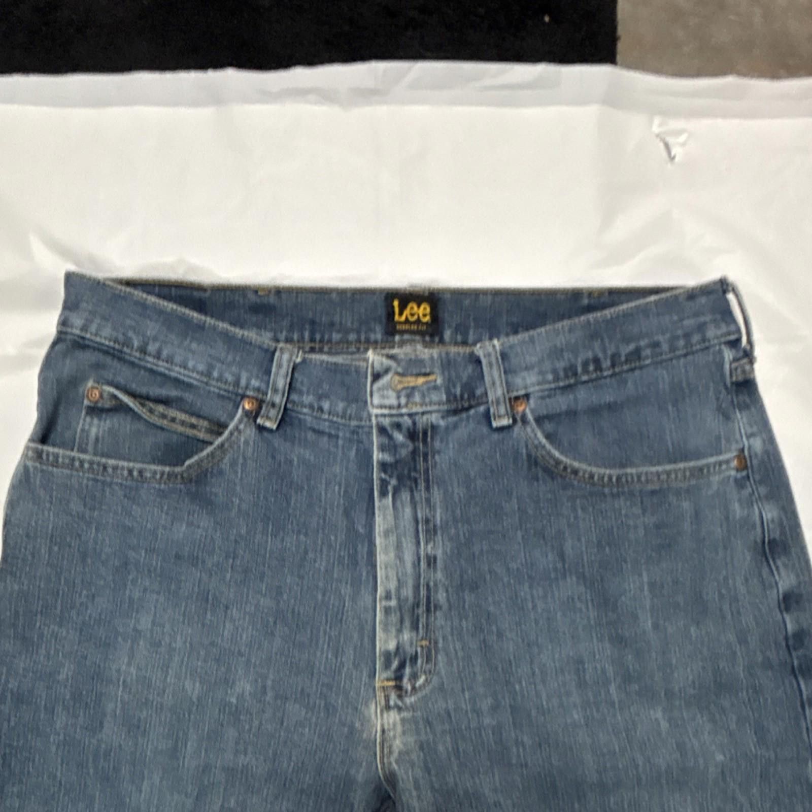 Lee Lee Straight Men's Jeans Blue Denim Medium Wash 36x36 Size US 36 / EU 52 - 2 Thumbnail