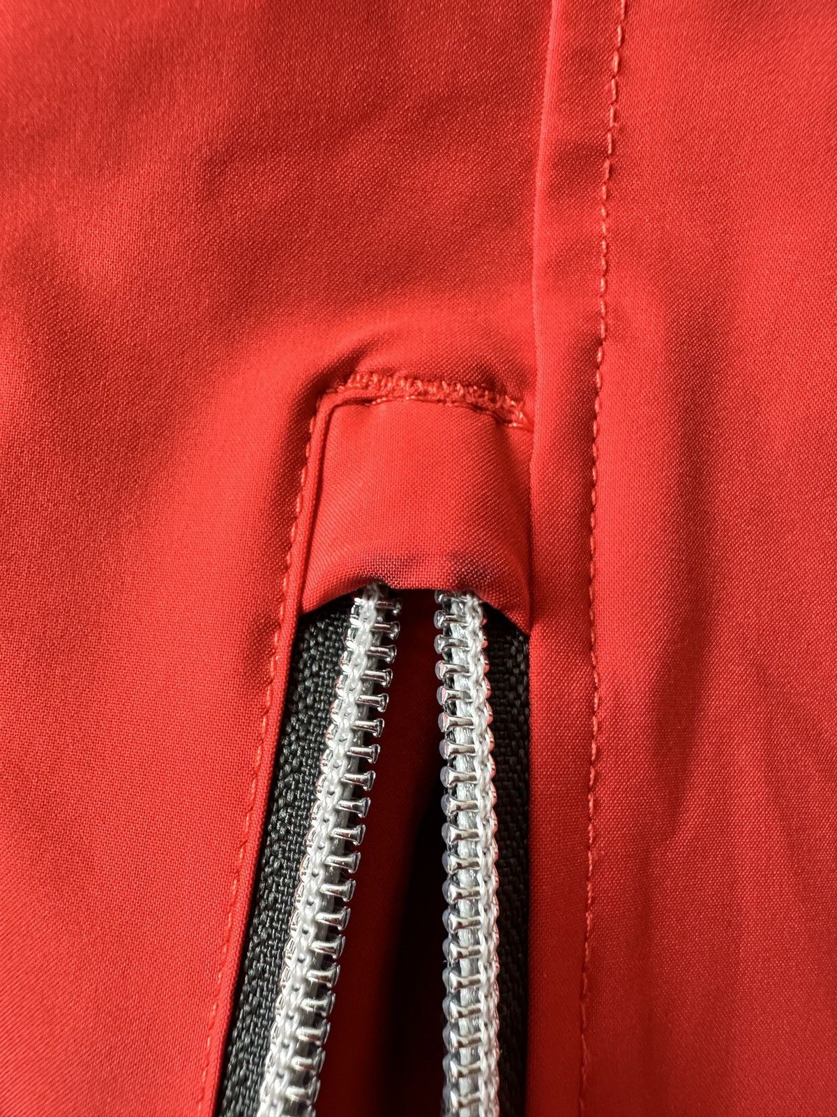 J.Lindeberg J.Lindeberg Ski Jacket Mens M Red Dermizax EV Snowboarding Size US M / EU 48-50 / 2 - 11 Thumbnail