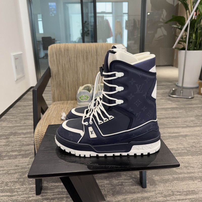 Louis Vuitton Louis Vuitton Trainer Snow Boot Shoes 0079 Size US 8.5 / EU 41-42 - 1 Thumbnail