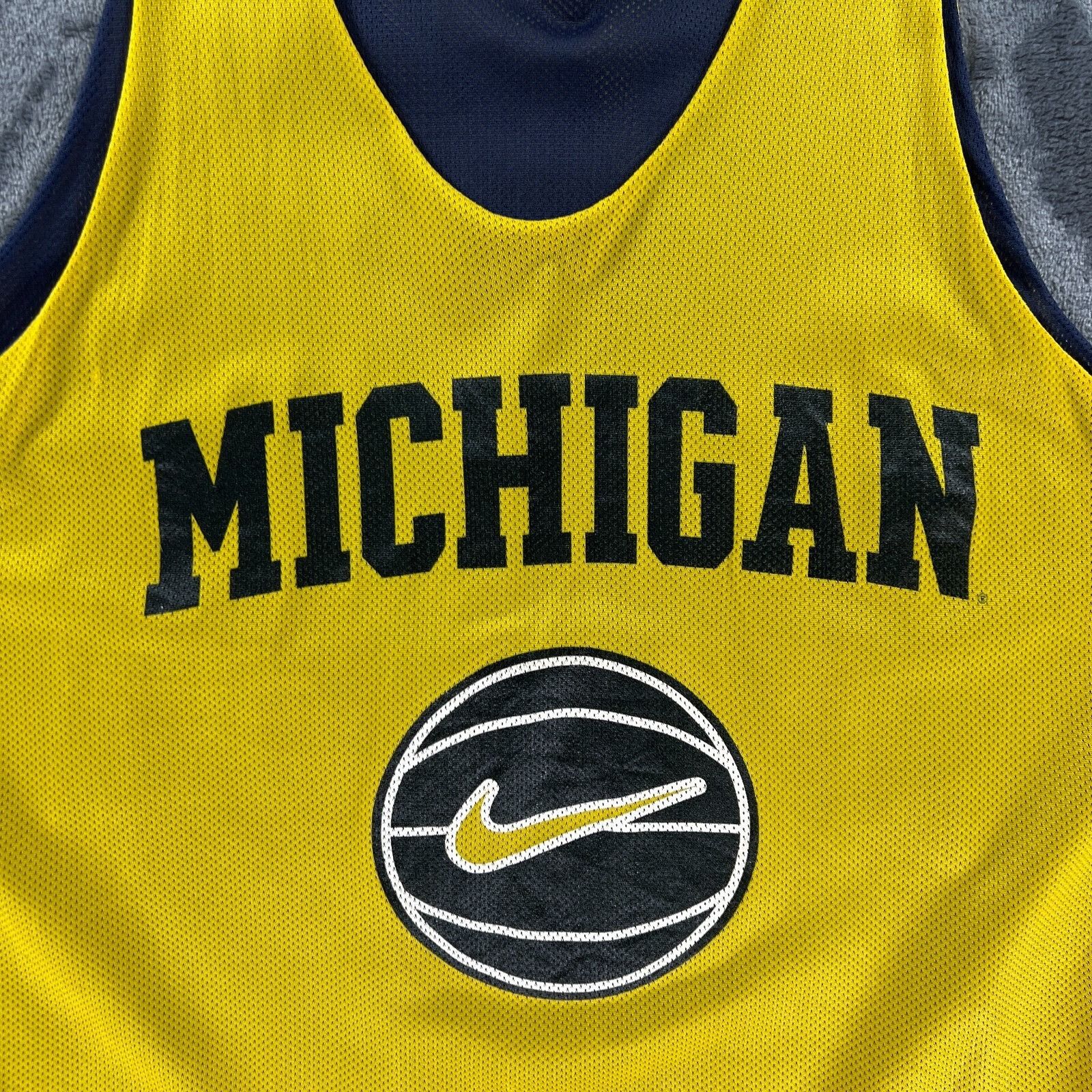 Nike Nike Basketball Jersey Men XL Vintage USA University Michiga Size US XL / EU 56 / 4 - 4 Thumbnail