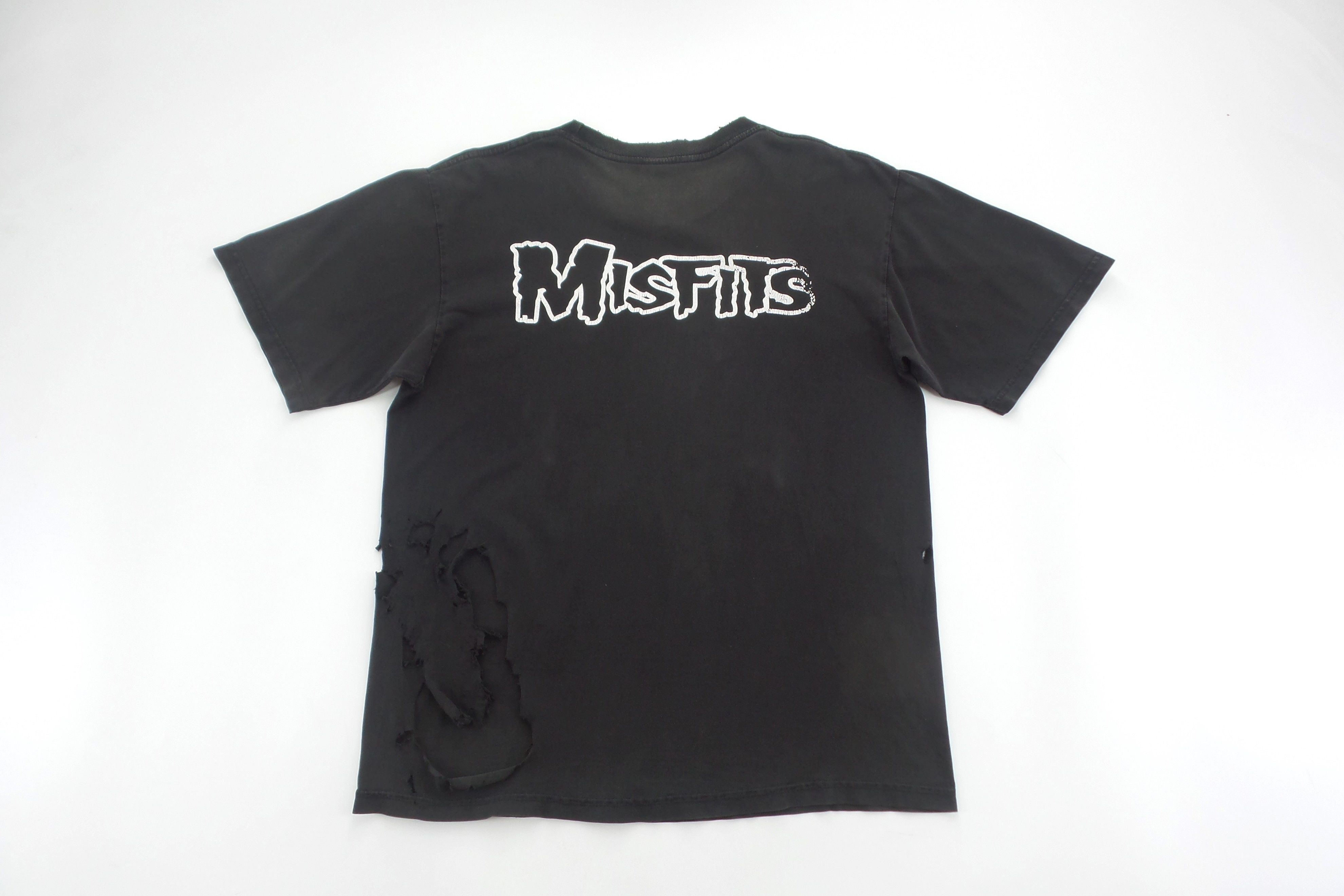 Band Tees × Misfits DISTRESSED Misfits Very Worn T-shirts Size US L / EU 52-54 / 3 - 12 Thumbnail
