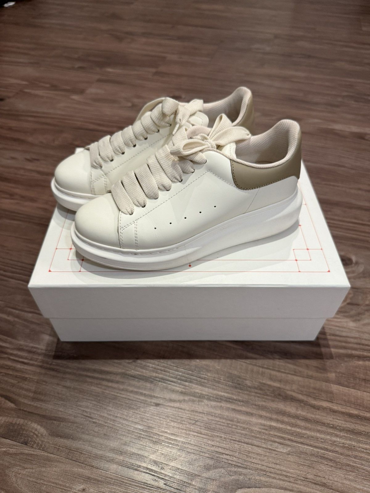 Alexander Mcqueen oversized sneaker