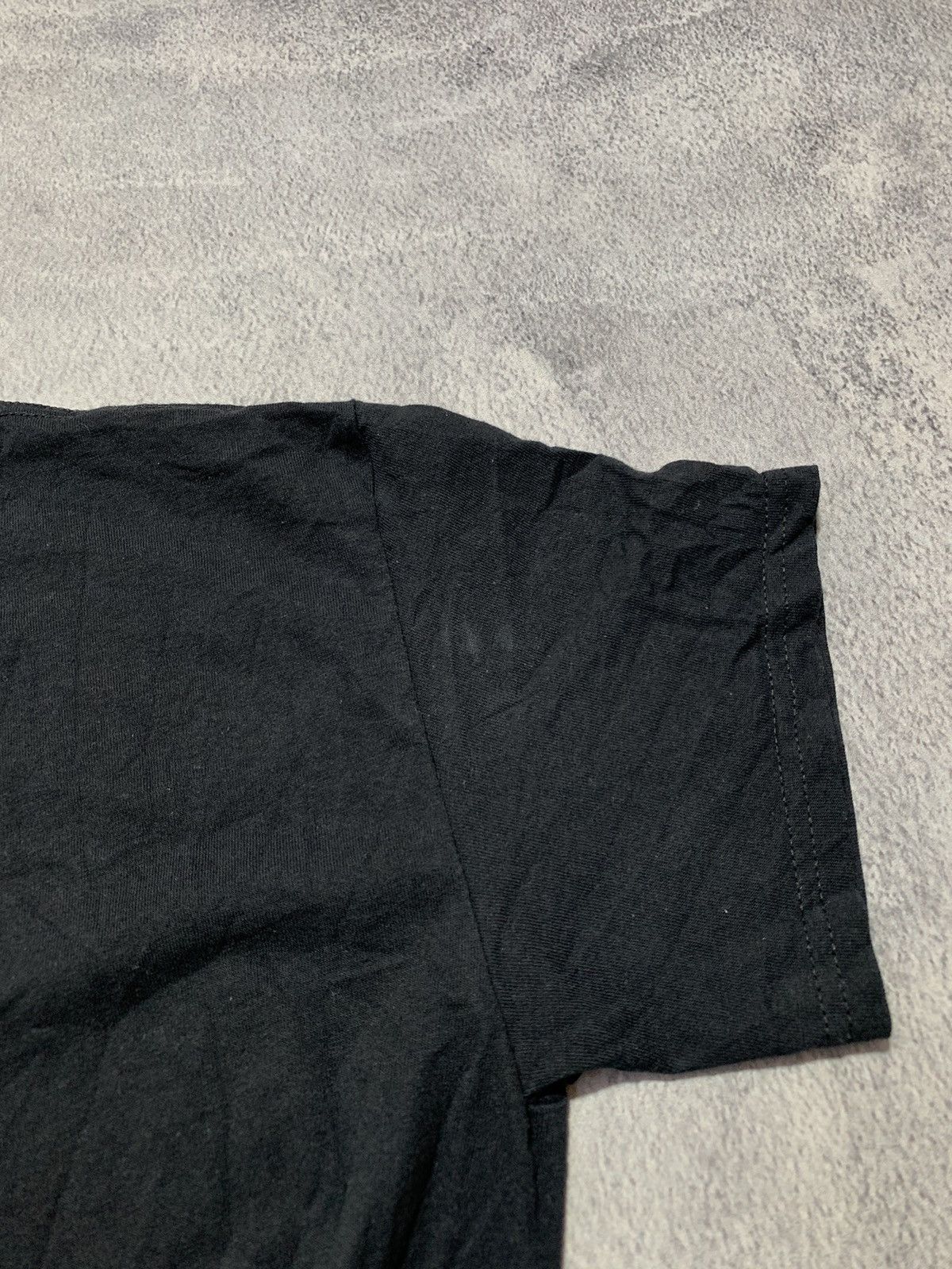 Band Tees Vintage Y2K Black Magic tee big logo style streetwear size M Size US M / EU 48-50 / 2 - 8 Thumbnail