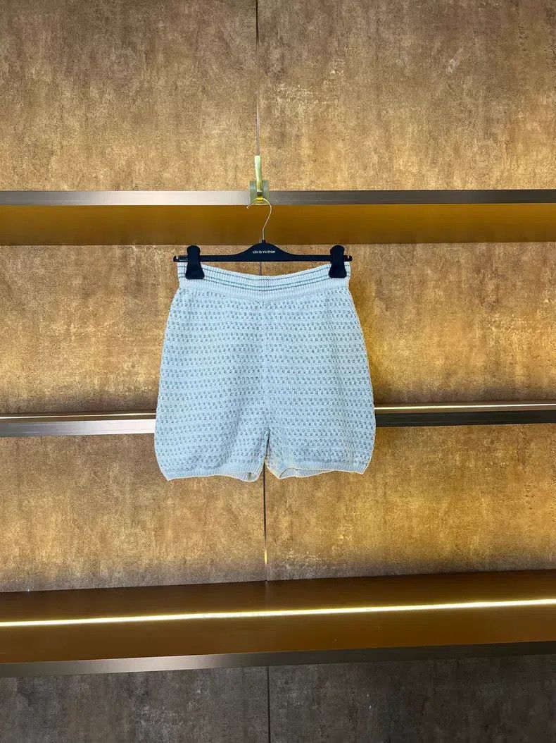 Loro Piana Loro Piana size M Pill Capsule Valentine's Limited Knit Sho Size 22" - 1 Thumbnail
