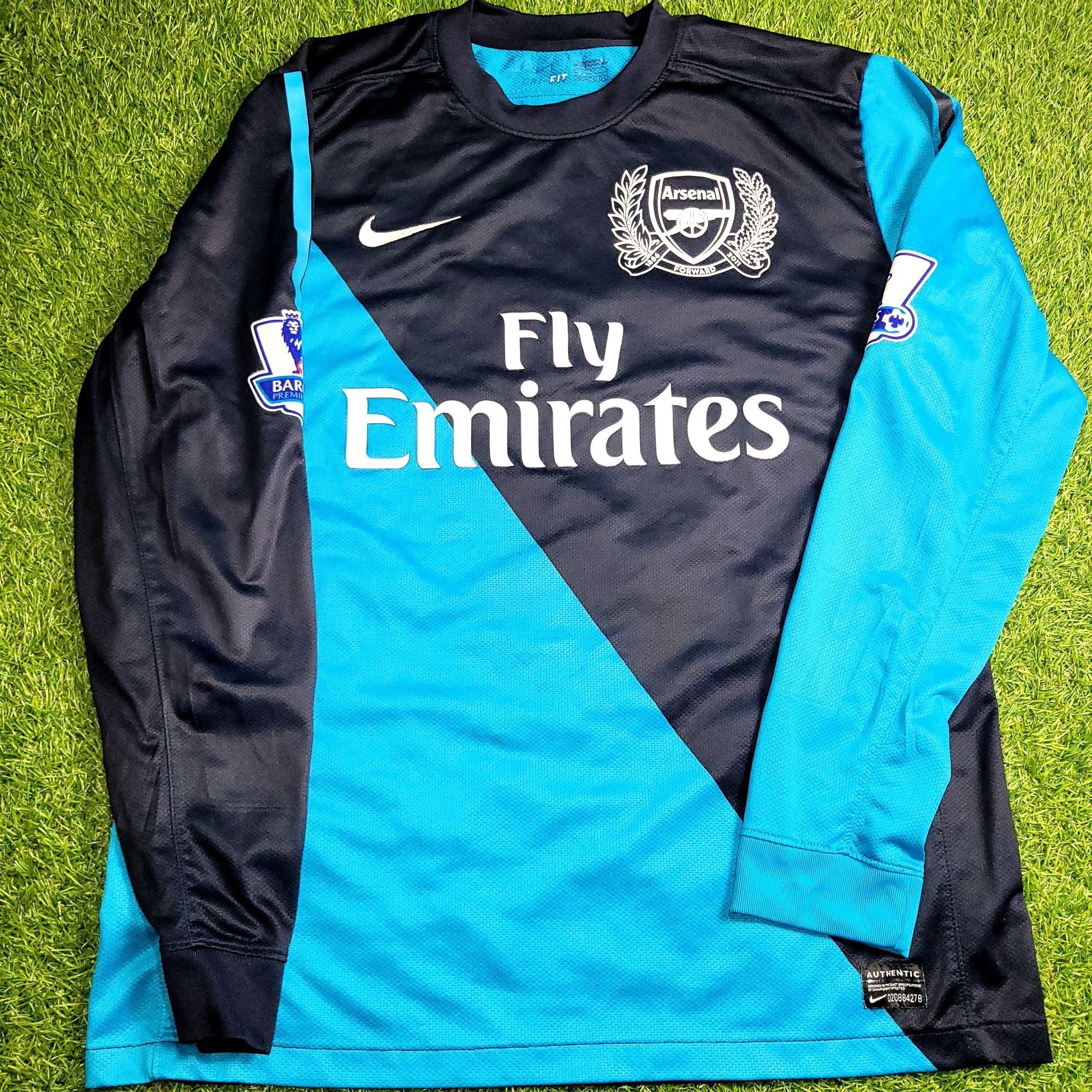 Nike Henry Arsenal 2011 2012 Long Sleeve Away Soccer Jersey L Size US L / EU 52-54 / 3 - 2 Thumbnail