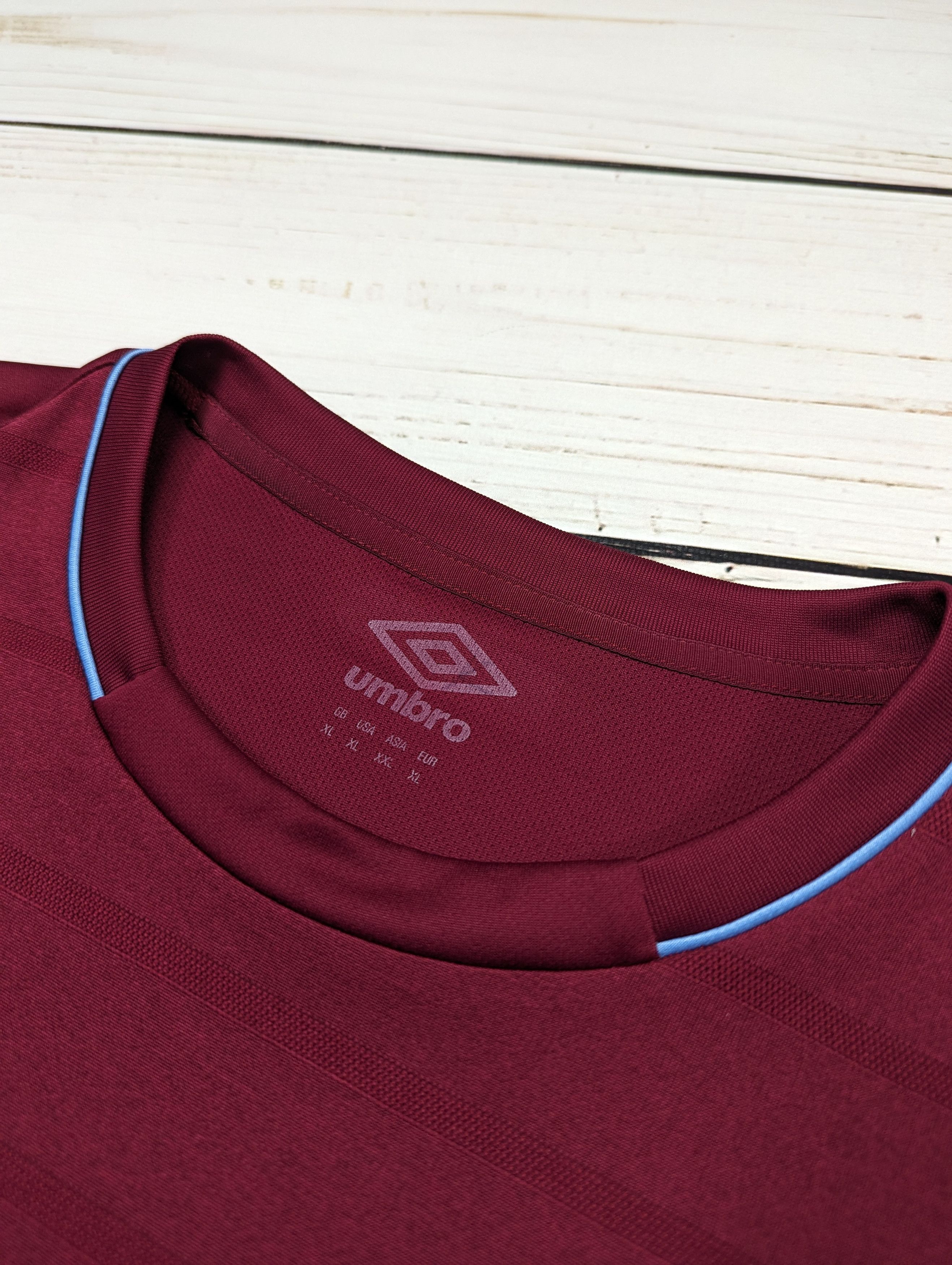 Umbro Umbro West Ham United Irons jersey t-shirt Size US XL / EU 56 / 4 - 6 Thumbnail