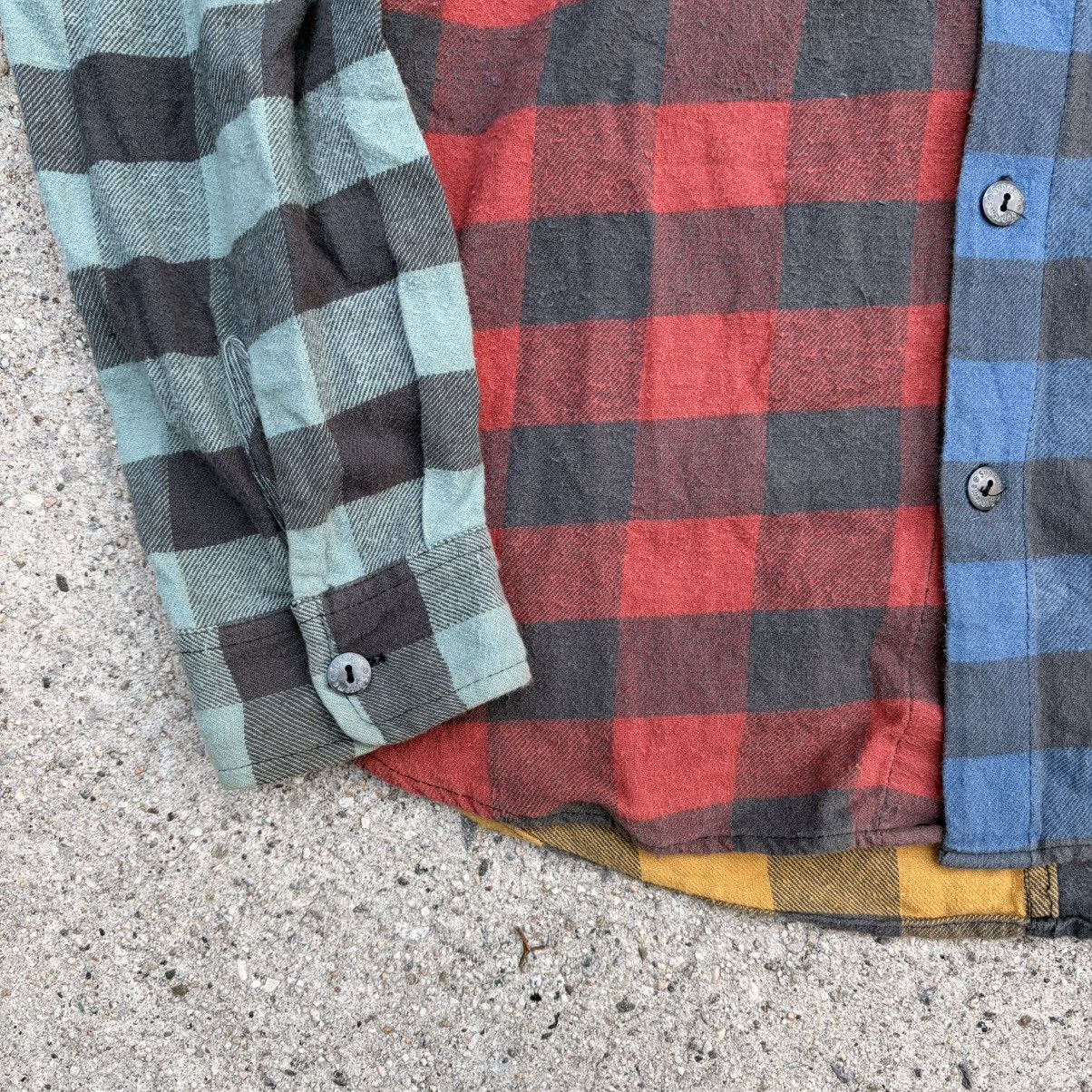 Supreme Supreme 2017 Multi Color Buffalo Hooded Flannel Size Medium Size US M / EU 48-50 / 2 - 5 Thumbnail