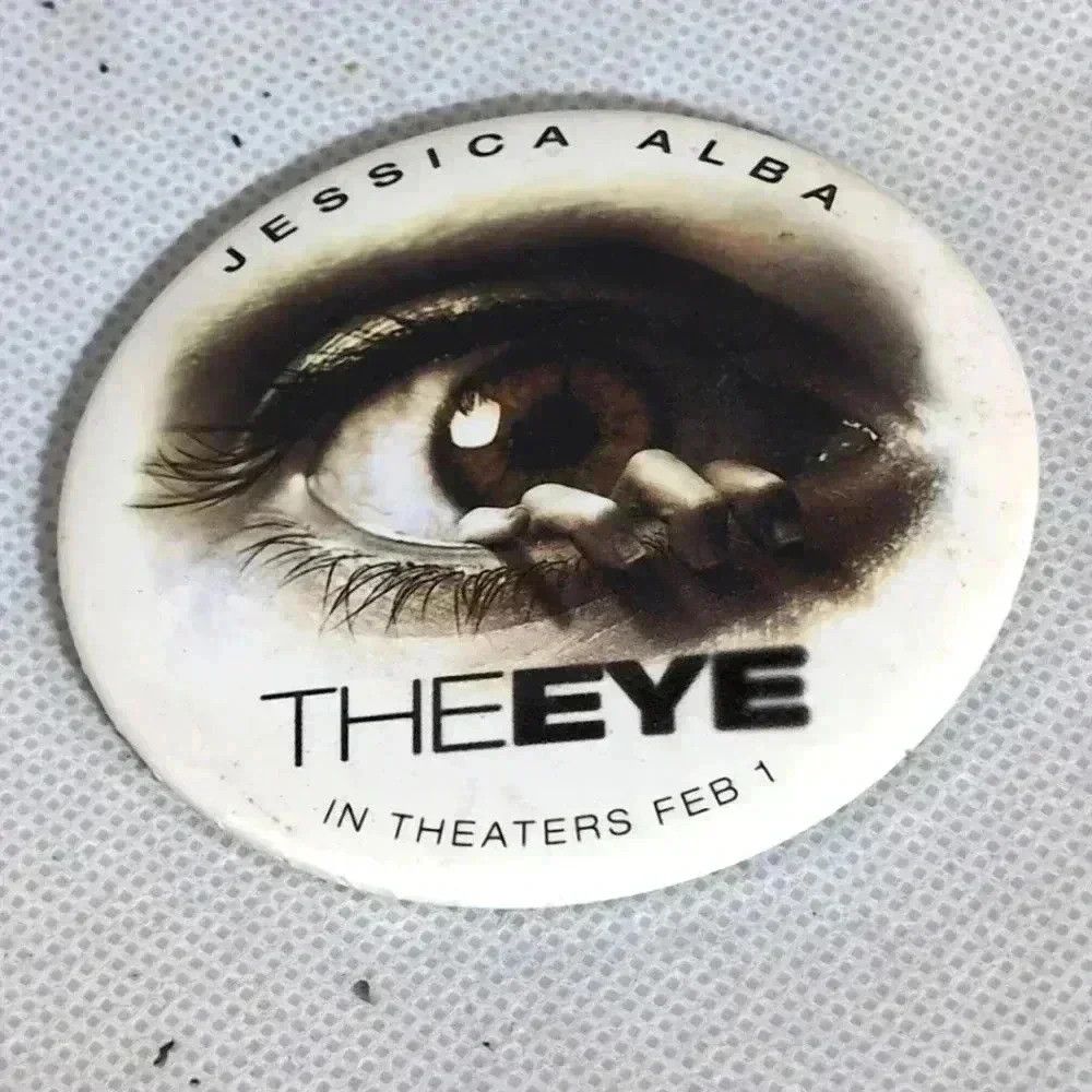 Vintage Jessica Alba "The Eye" 2008 original movie button Size ONE SIZE - 1 Thumbnail