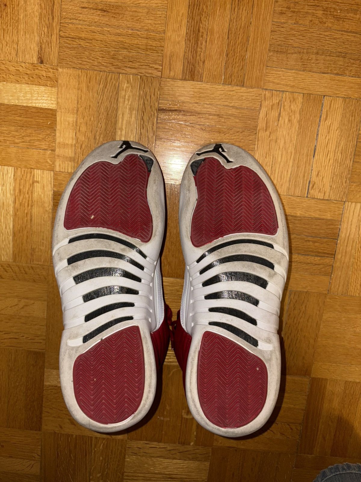 Jordan retro 12 gym red