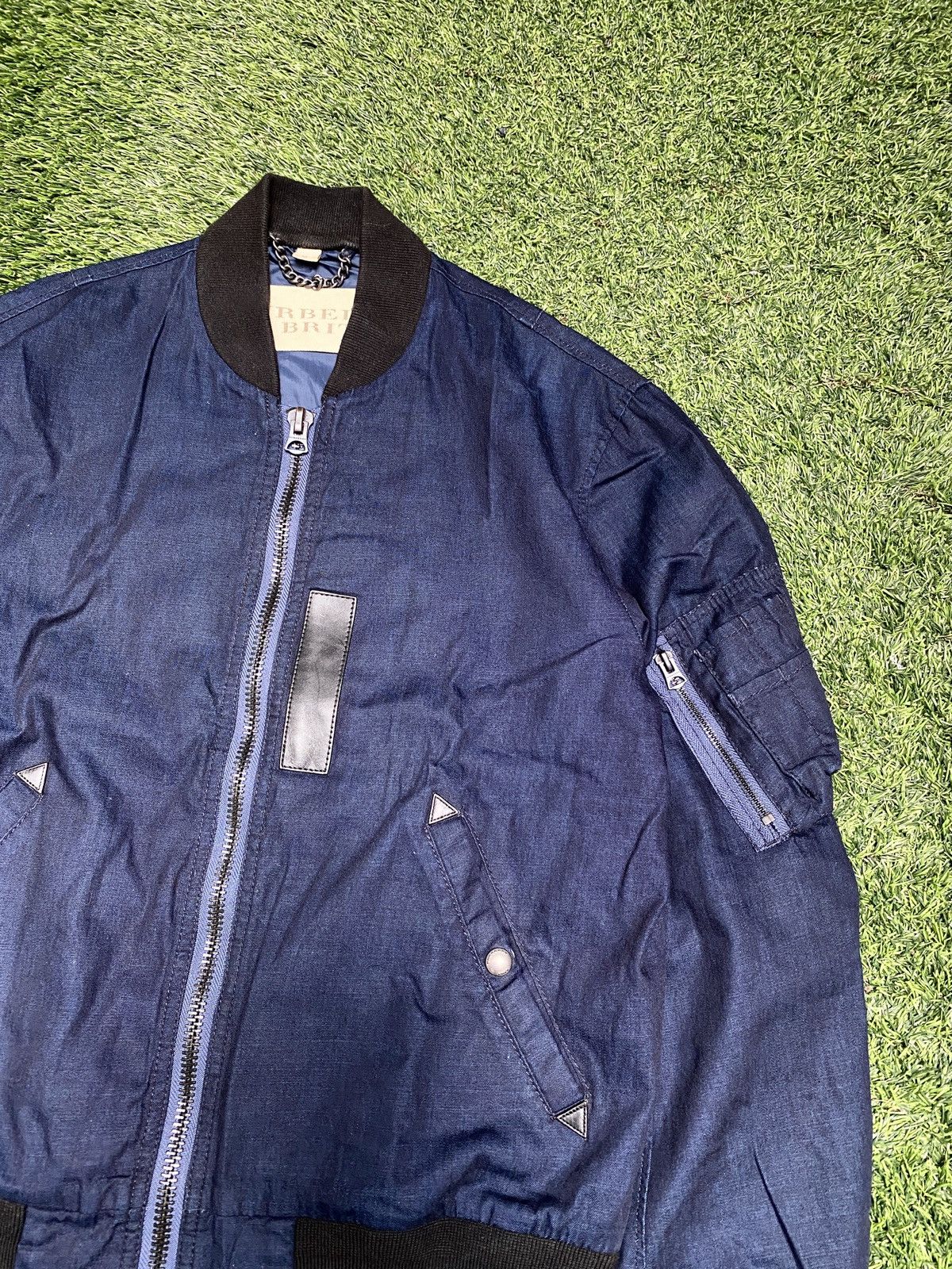 Burberry Burberry Brit Denim Bomber Jacket Size US M / EU 48-50 / 2 - 2 Thumbnail