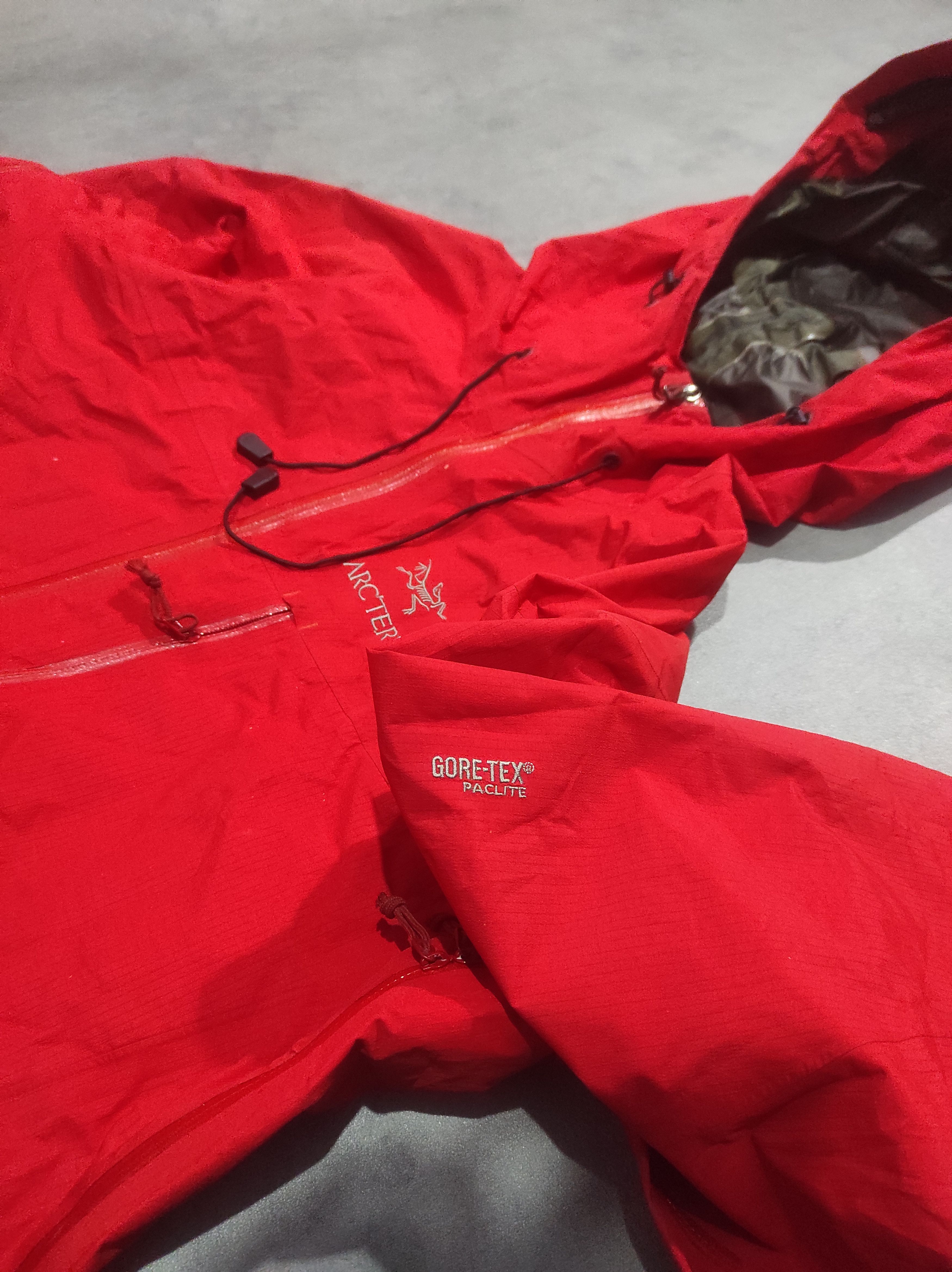 Arc'teryx arcteryx gore-tex paclite jacket Size US M / EU 48-50 / 2 - 8 Thumbnail