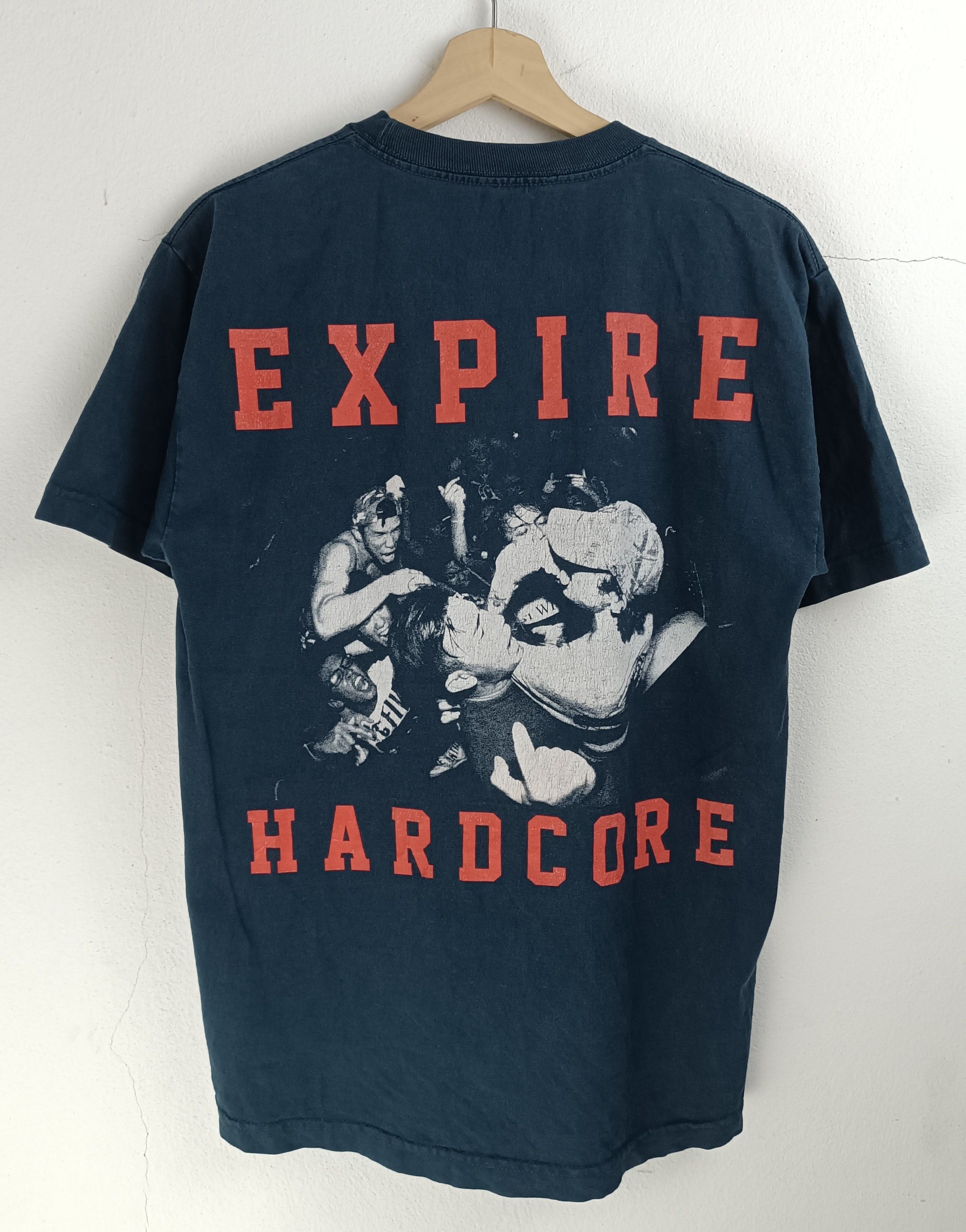 Band Tees VINTAGE 2000s EXPIRE HARDCORE PUNK terror bane cro mags Size US M / EU 48-50 / 2 - 3 Thumbnail