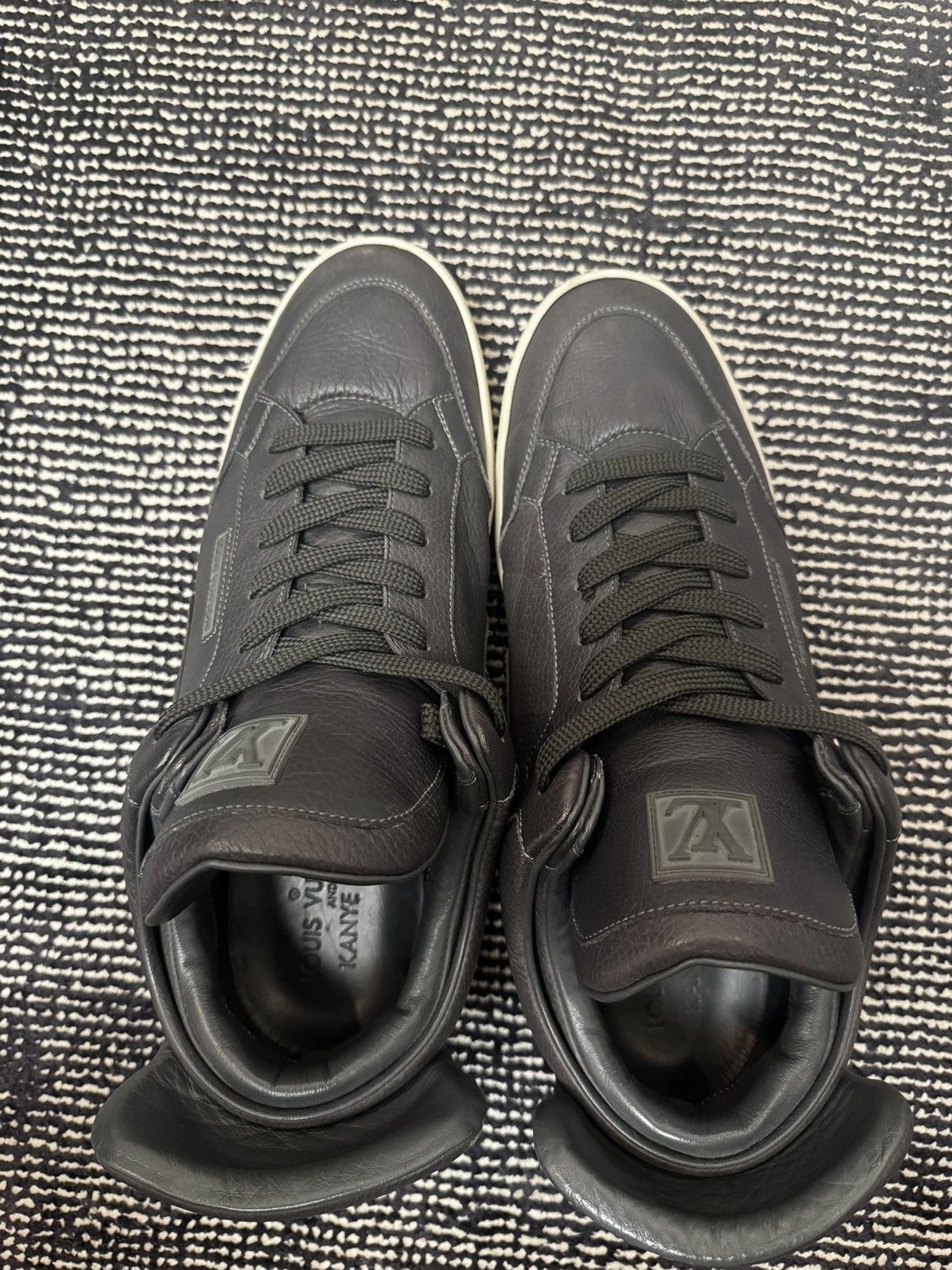 Kanye West × Louis Vuitton Louis Vuitton Kanye Don Sneakers Size US 11 / EU 44 - 11 Thumbnail