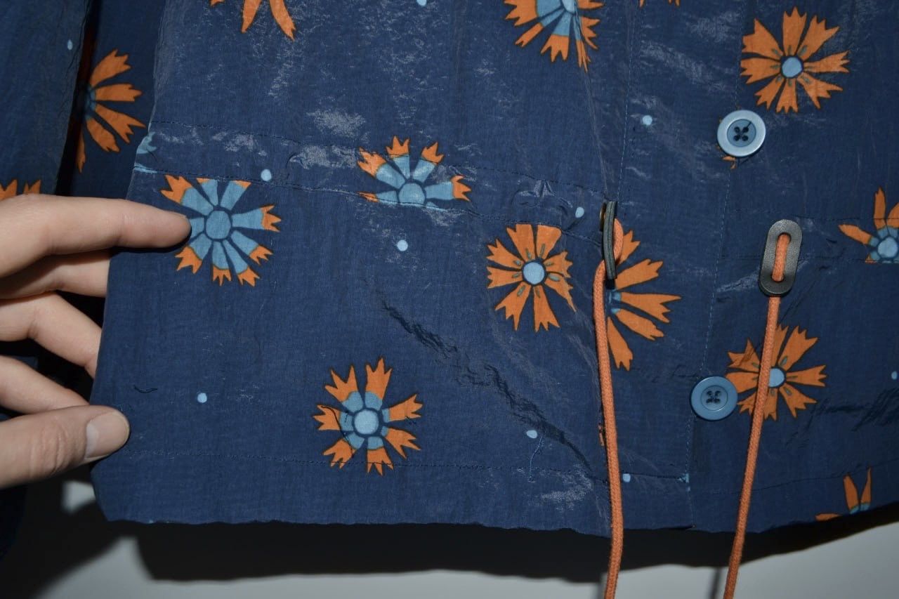 Japanese Brand Gudrun Sjoden Jacket Flowers Raincoat Hooded Size S Size S / US 4 / IT 40 - 6 Thumbnail