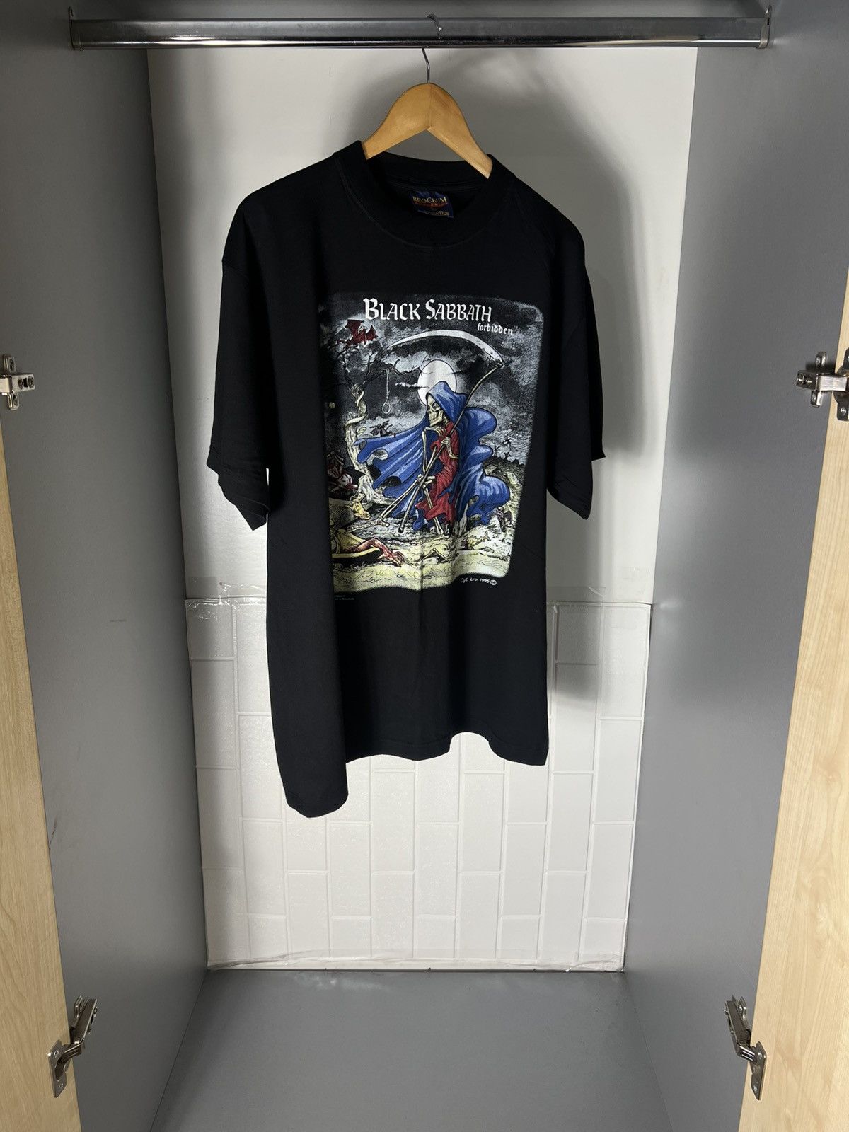 Band Tees VINTAGE BROCKUM BLACK SABBATH 1995 ALBUM TOUR ROCK T-SHIRT Size US XL / EU 56 / 4 - 6 Thumbnail