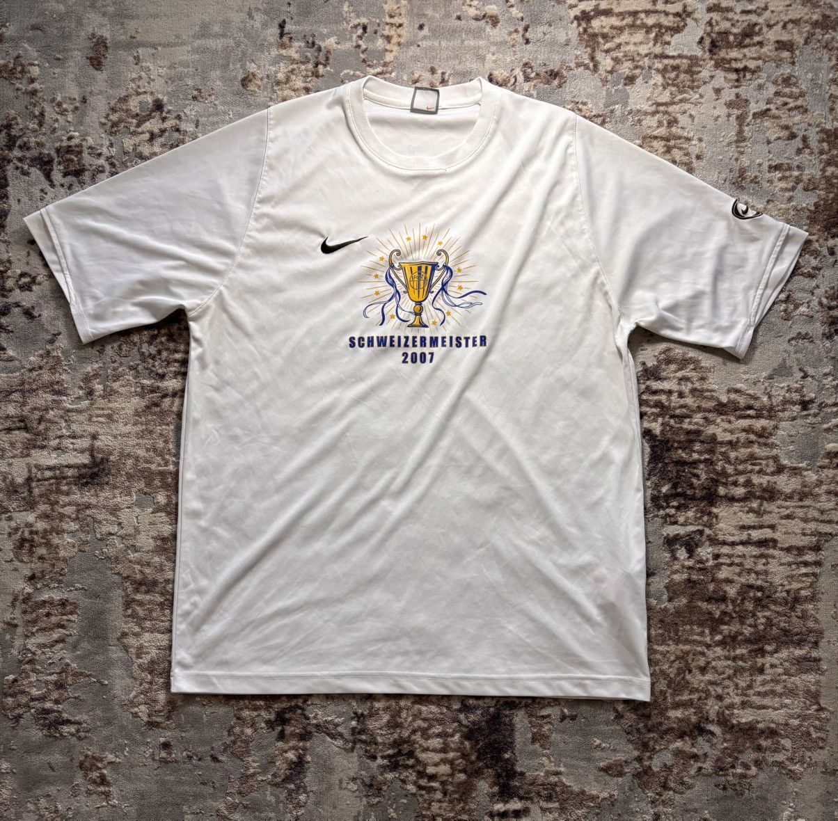 Nike Nike Switzerland Shirt Size US L / EU 52-54 / 3 - 1 Thumbnail