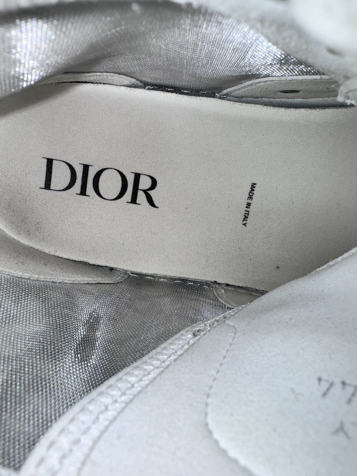 Dior Dior high b23 White Oblique WORN ONCE Size US 11 / EU 44 - 10 Thumbnail