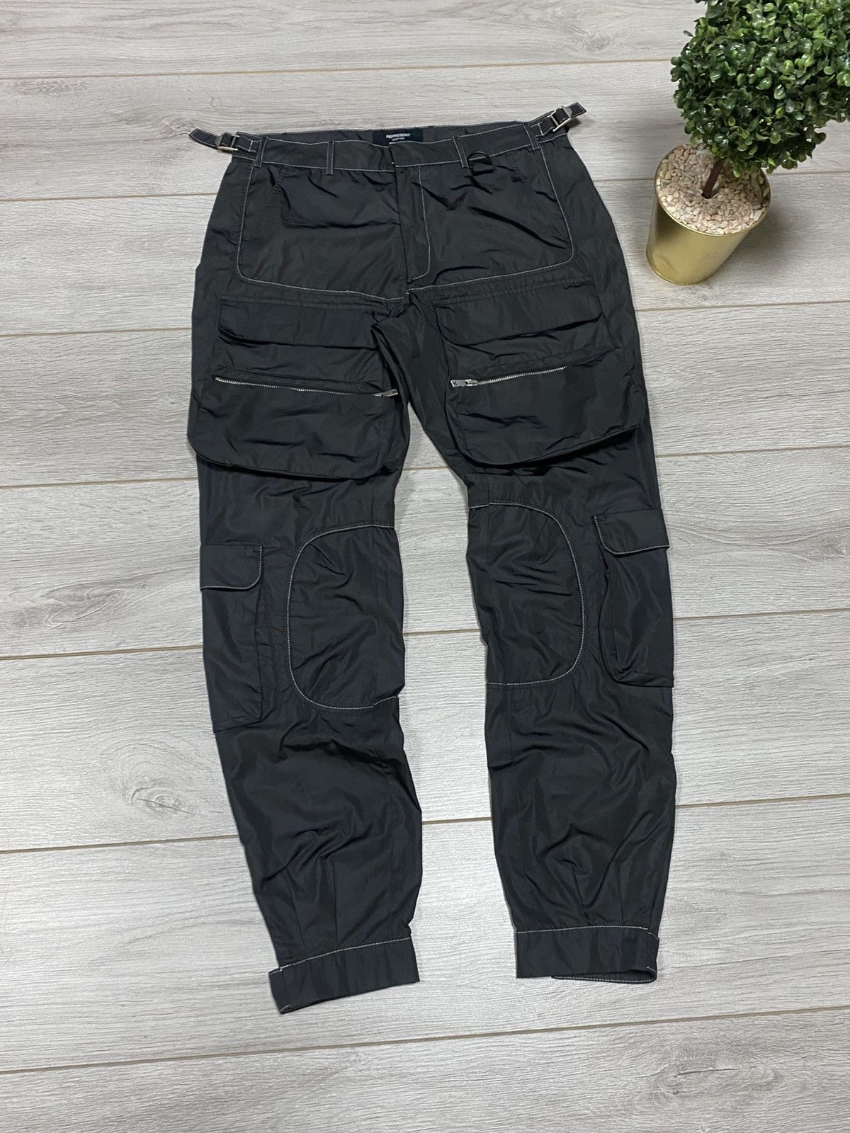 Represent Clo. Represent Cargo Pants M nylon Size US 32 / EU 48 - 2 Thumbnail