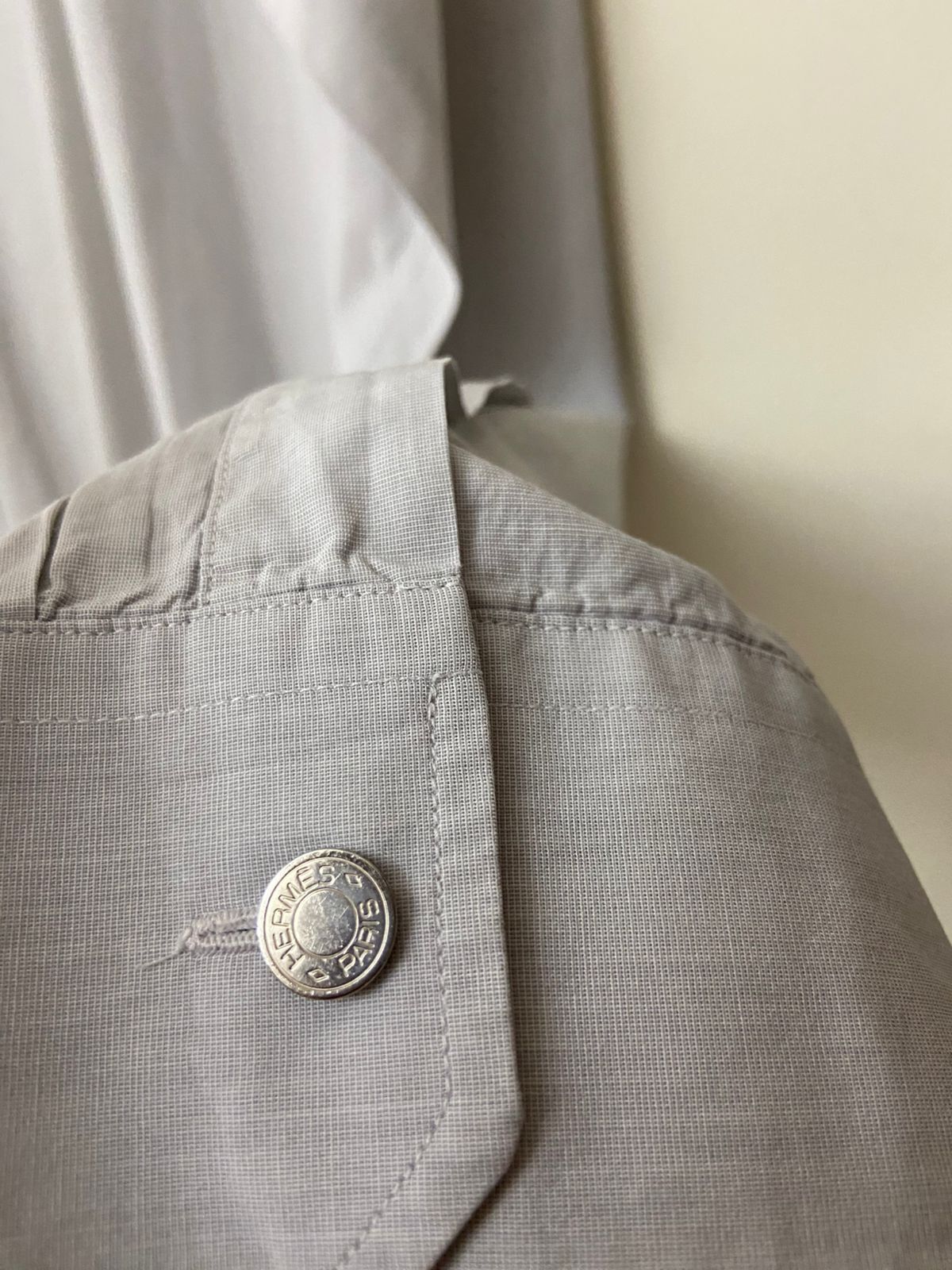 Hermes Hermes Gray Dress Shirt Size 17/43 Rare Classic Size US L / EU 52-54 / 3 - 3 Thumbnail