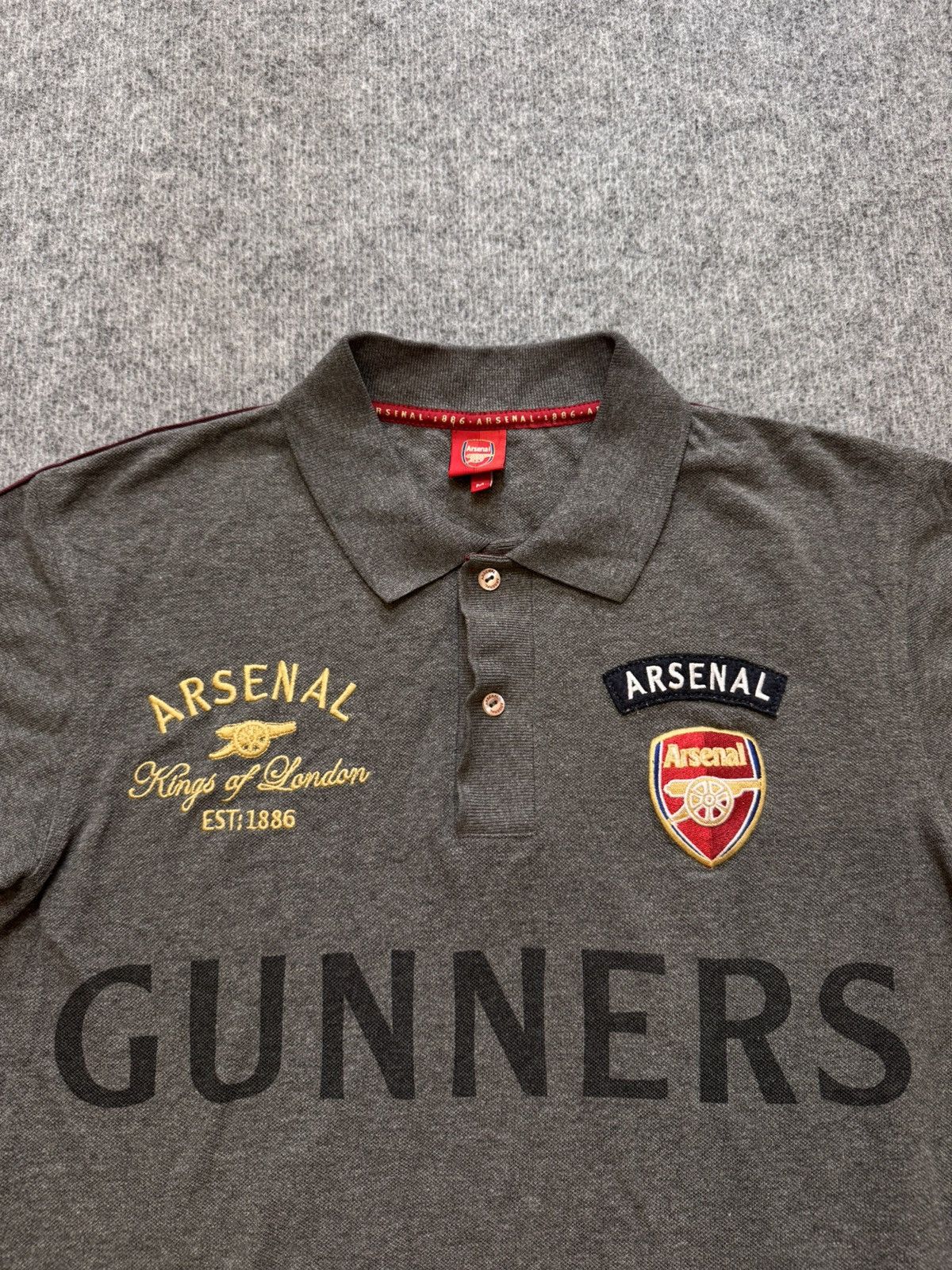 Other Vintage polos Arsenal soccer football rare gunners Size US M / EU 48-50 / 2 - 2 Thumbnail