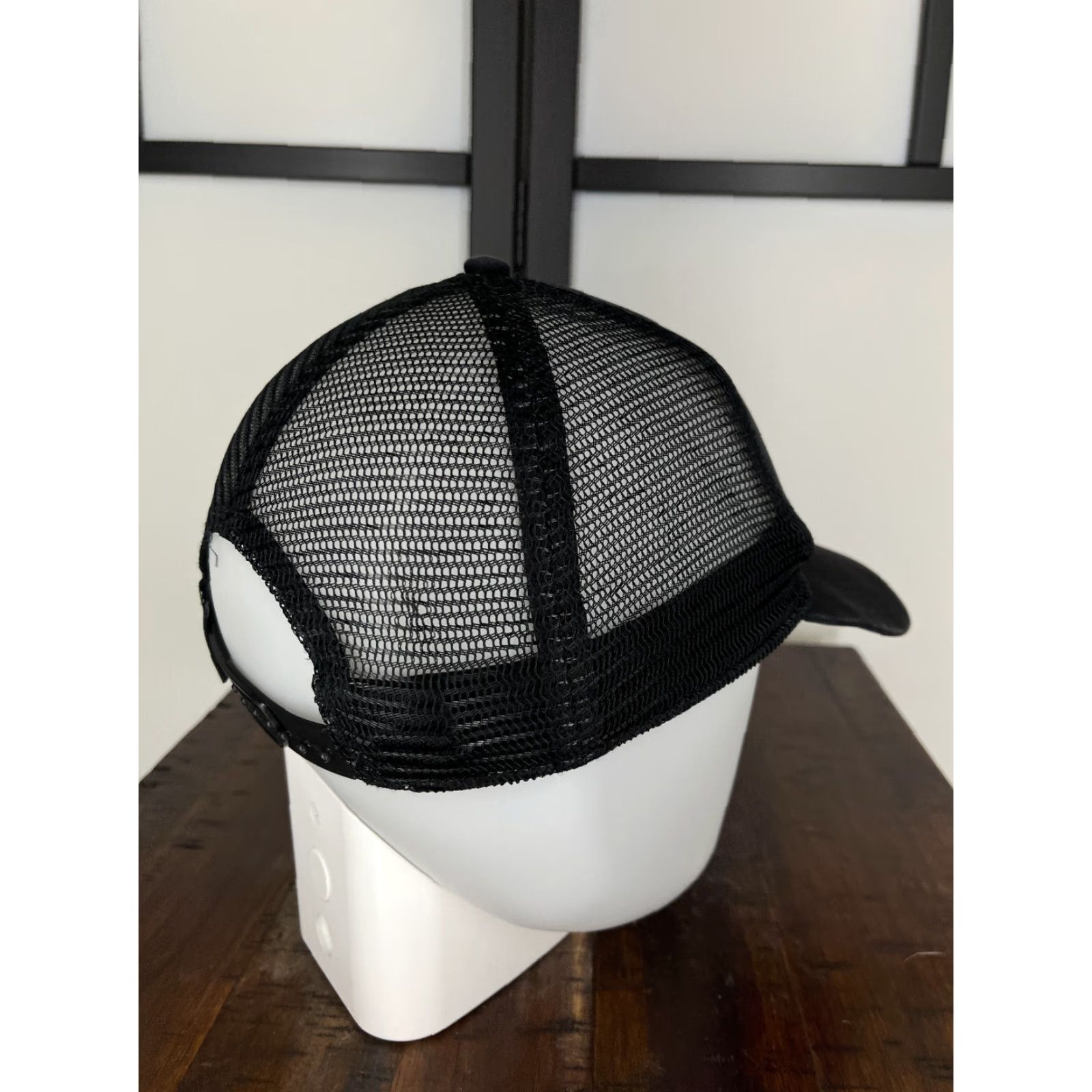 Patagonia Patagonia Hat Cap Snap Back Adult One Size Black Embroidered Trucker Fitz Roy Hat Cap Trucker Adult One Size Black Embroidered Fitz Roy Patagonia Mens Size ONE SIZE - 7 Thumbnail