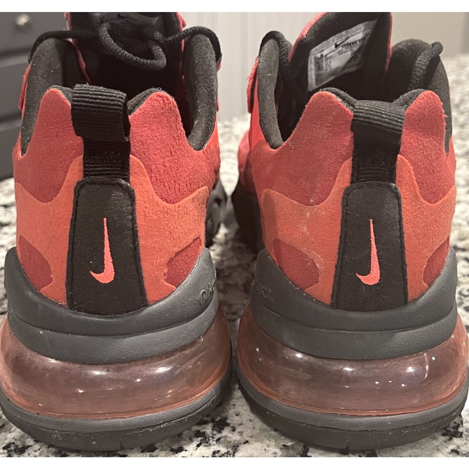 Nike Nike Air Max 270 React Sneaker Men Red 9 US University Red 2020 CI3866-600 Size US 9 / EU 42 - 4 Thumbnail
