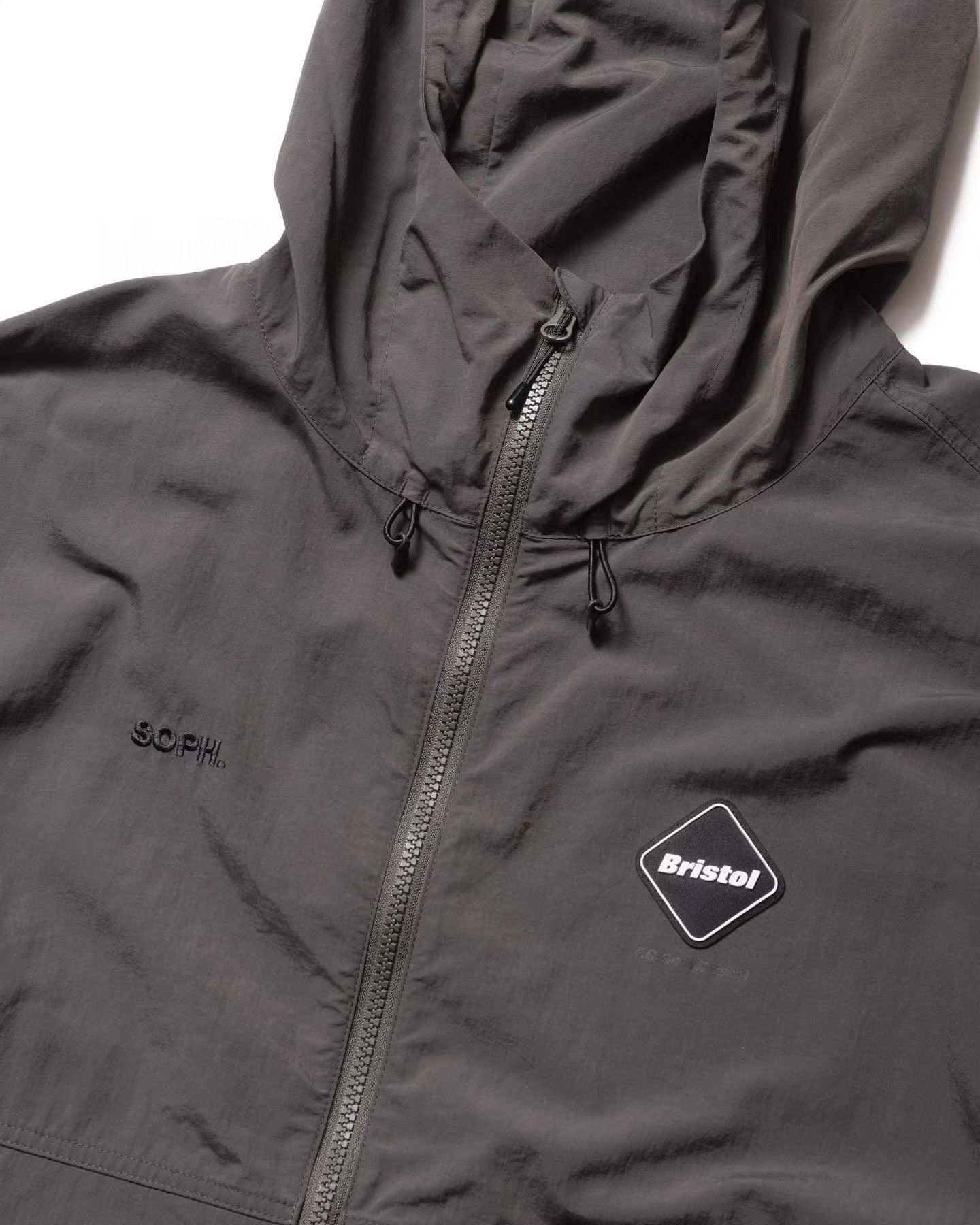 F.C. Real Bristol F.C.Real Bristol Nylon Hooded Cropped Top Ｑ21 Size US M / EU 48-50 / 2 - 4 Thumbnail