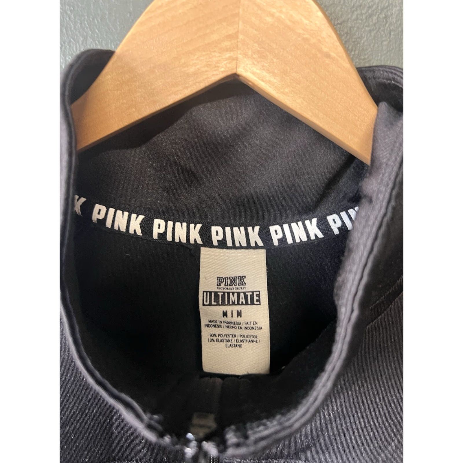 Victoria's Secret Victoria's Secret Pink Ultimate Womens Black 1/4 Zip Mock Neck Athletic Sweater M Size M / US 6-8 / IT 42-44 - 3 Thumbnail