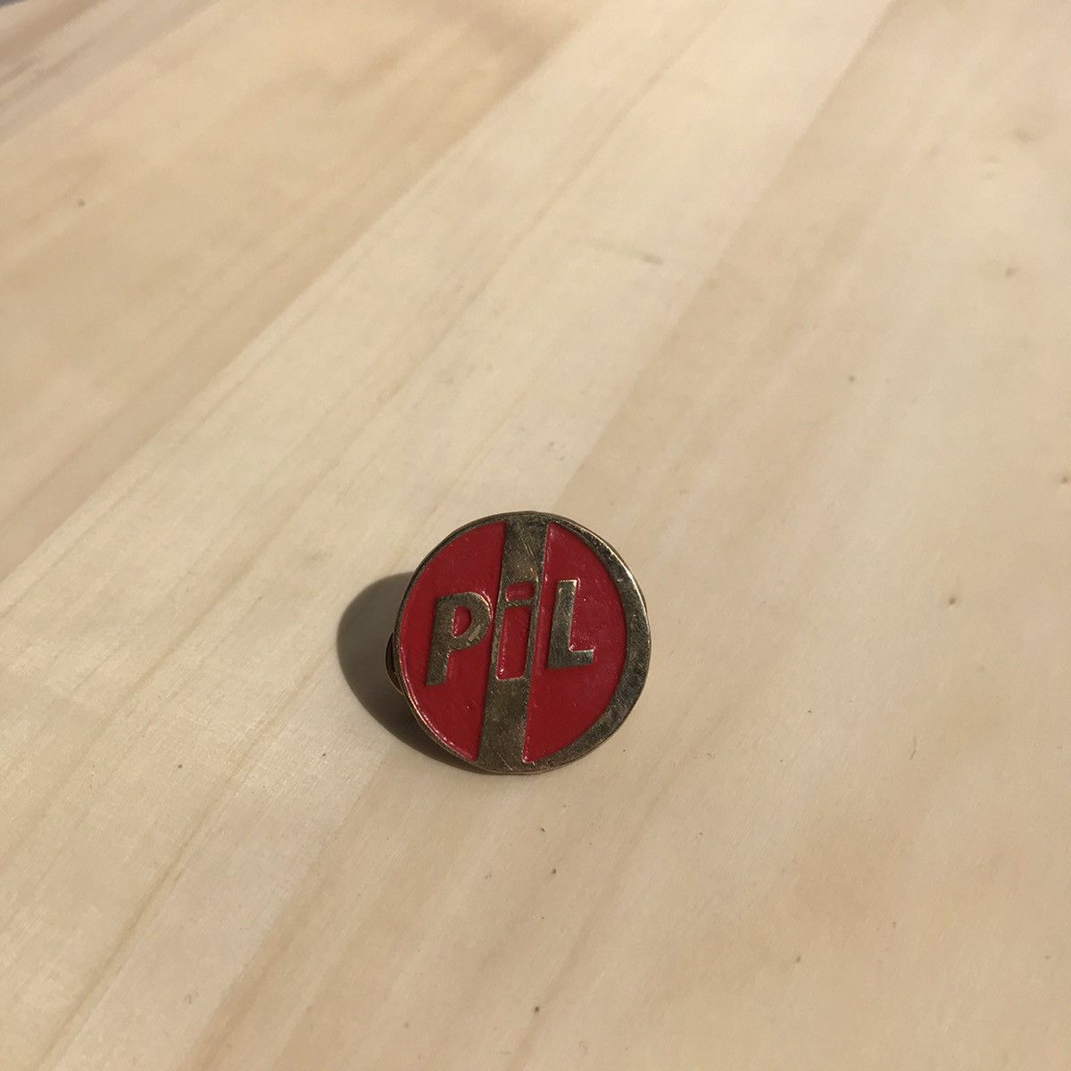 Band Tees × Designer PIL Public Image Limited Red and brass Limited Pin Enamel Size ONE SIZE - 16 Thumbnail