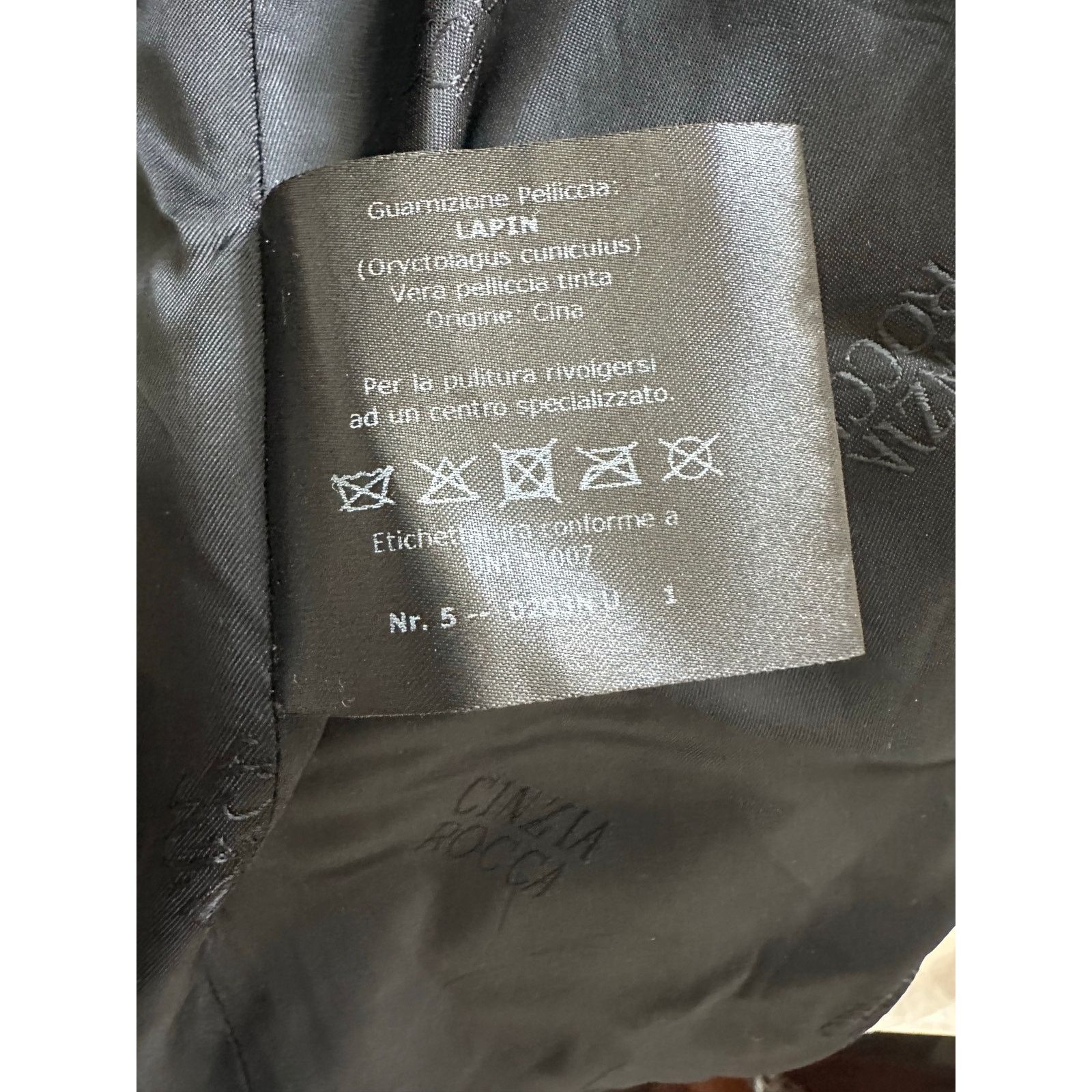 Cinzia Rocca Cinzia Rocca long black fur coat - Size 2 - MINT Size US S / EU 44-46 / 1 - 11 Thumbnail
