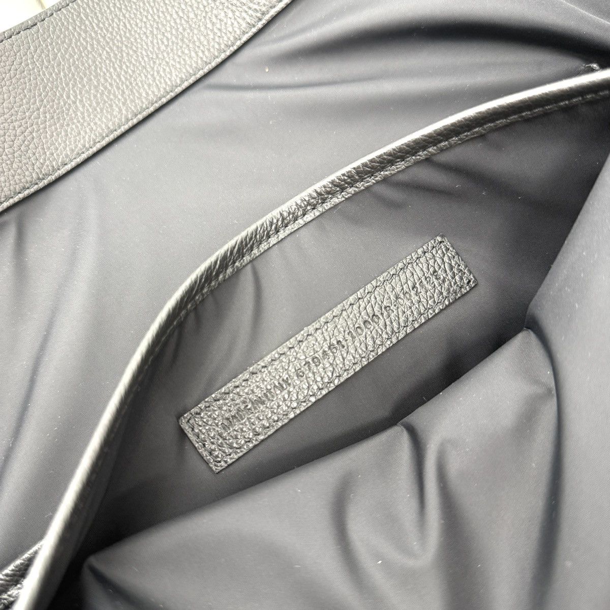 Balenciaga Balenciaga Tire Bag Size ONE SIZE - 7 Thumbnail