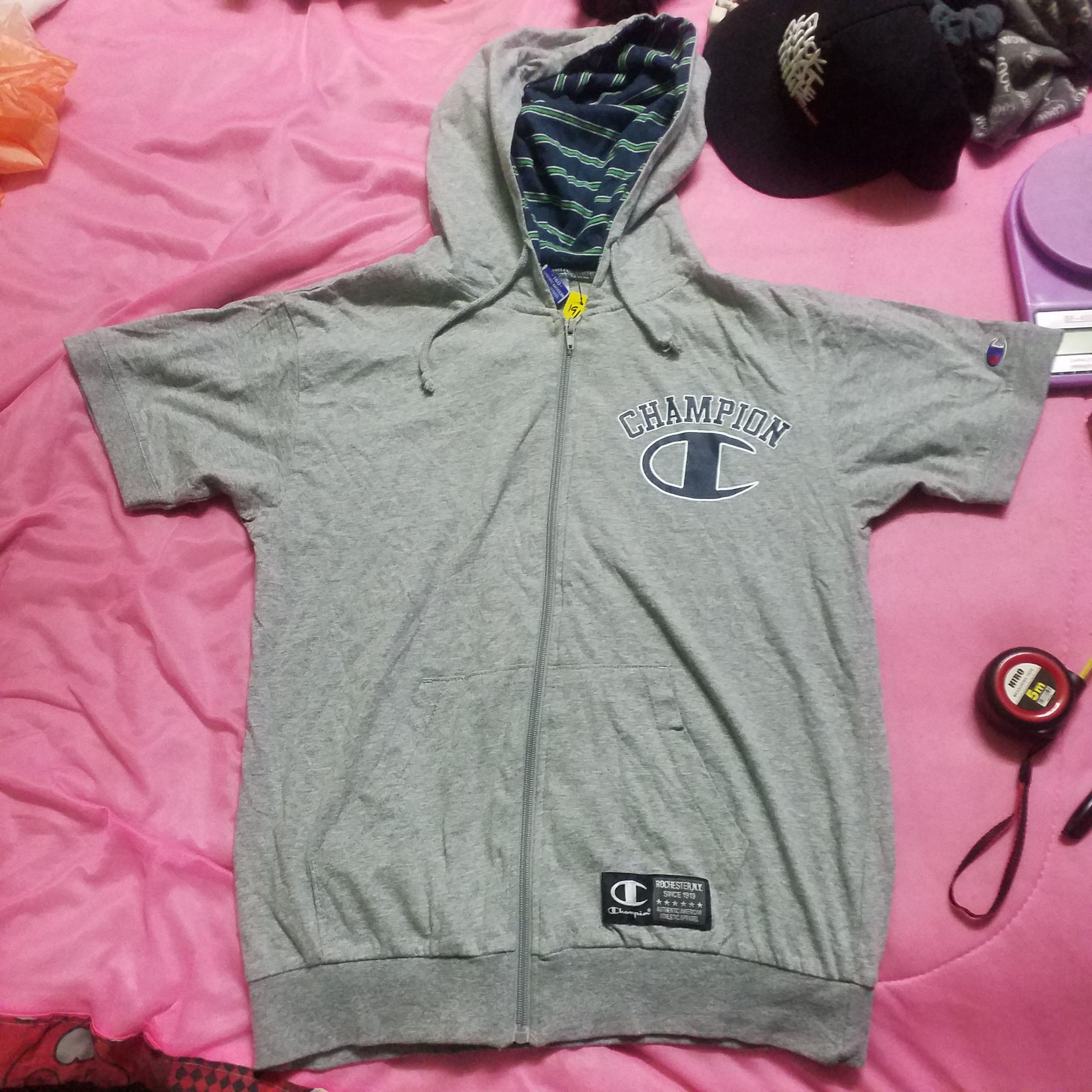 image of Champion Hoodie Short Sleeve in Grey, Men's (Size Medium)
