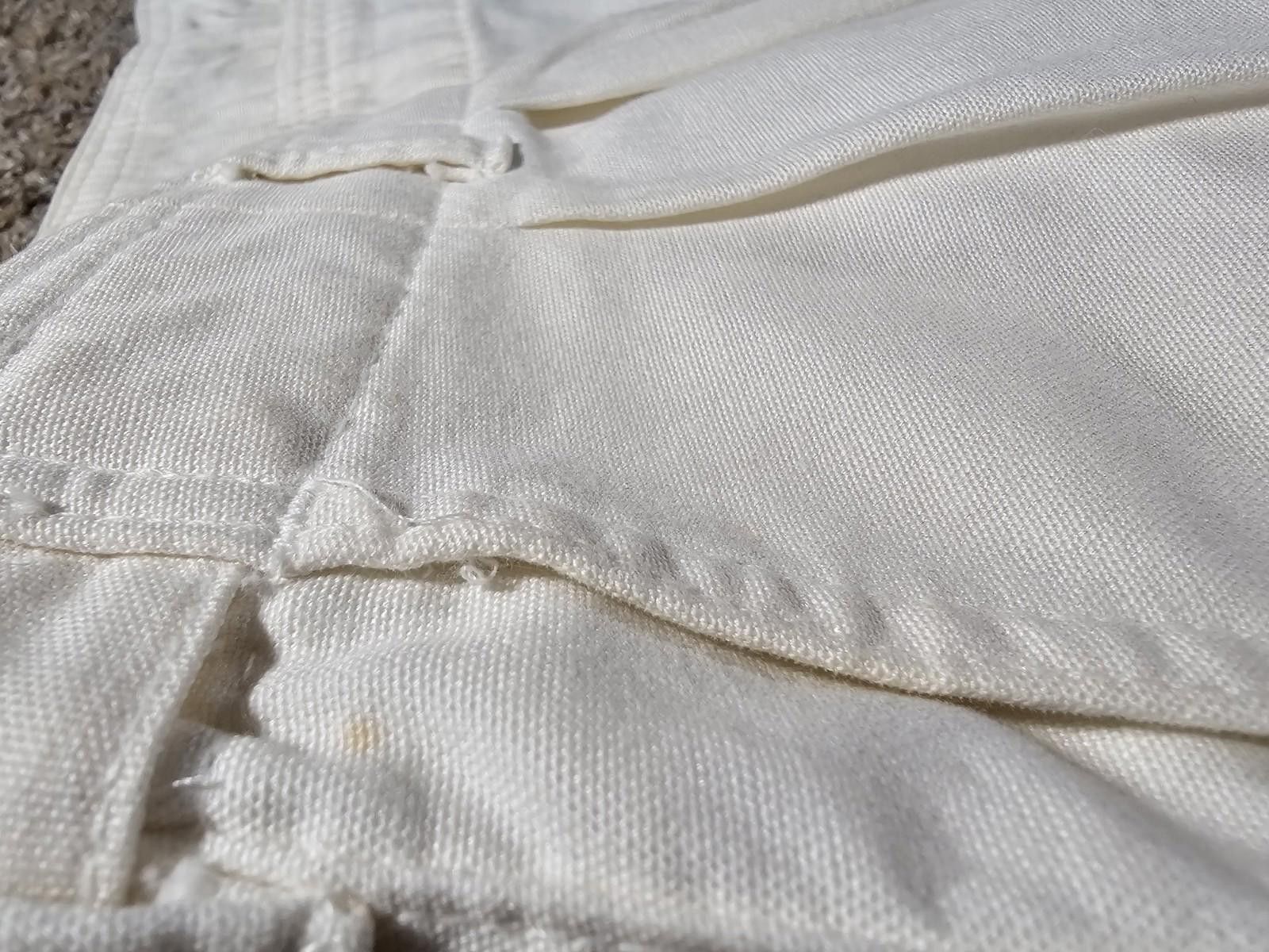 Dockers Dockers Levi’s Classic Fit Pants 42x30 Various Small Stains Size US 42 / EU 58 - 2 Thumbnail