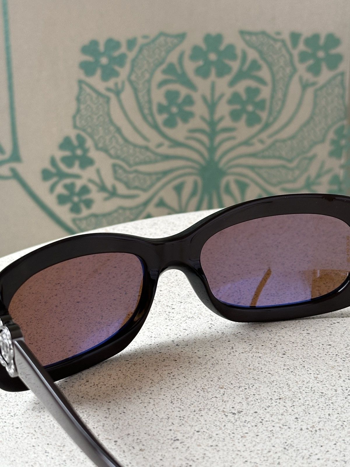 Chanel CHANEL CC Logo Camelia Brown Crystal Swarovski Sunglasses Size ONE SIZE - 13 Thumbnail