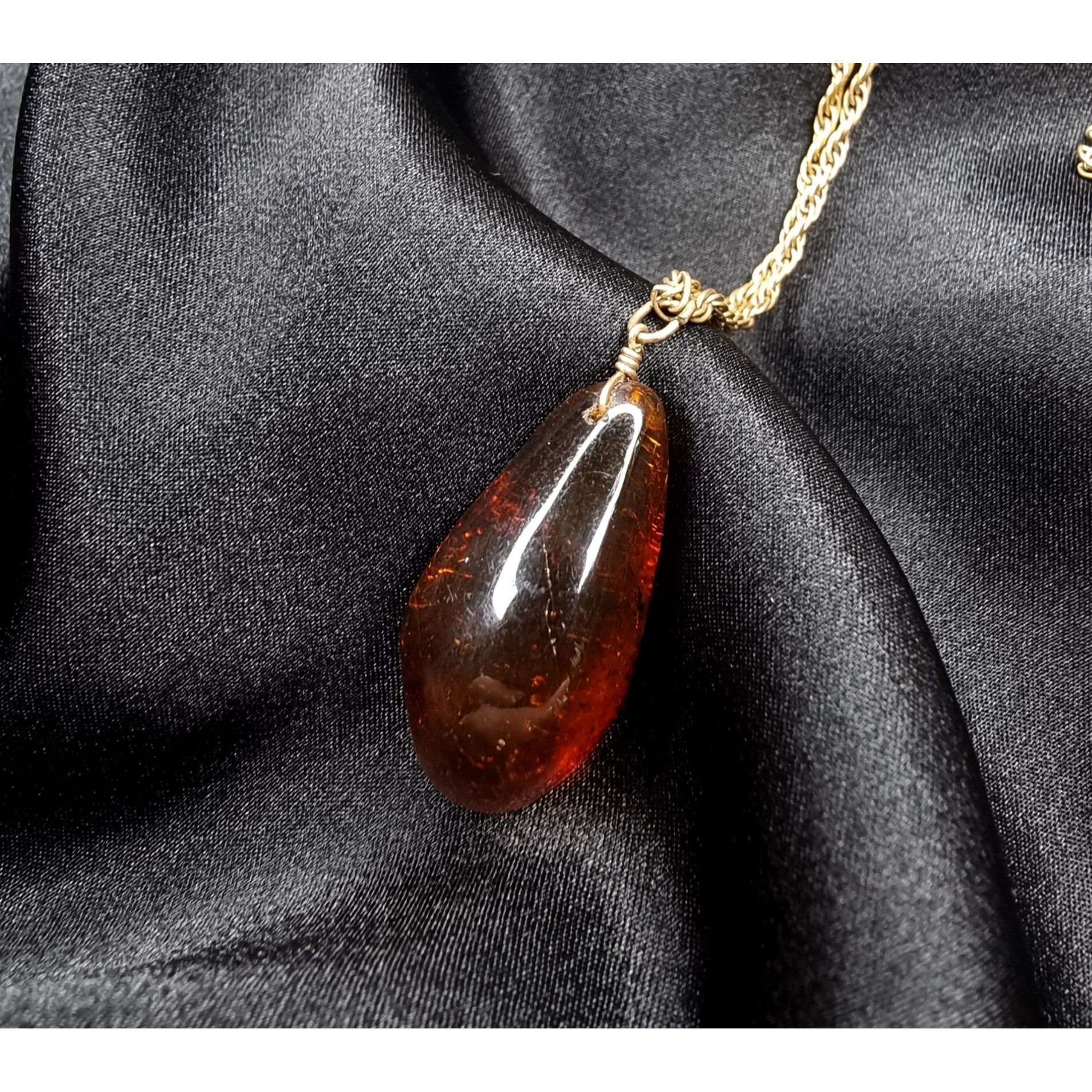 Vintage Vintage Genuine Amber Teardrop Pendant Necklace On Gold Fill Size ONE SIZE - 2 Thumbnail