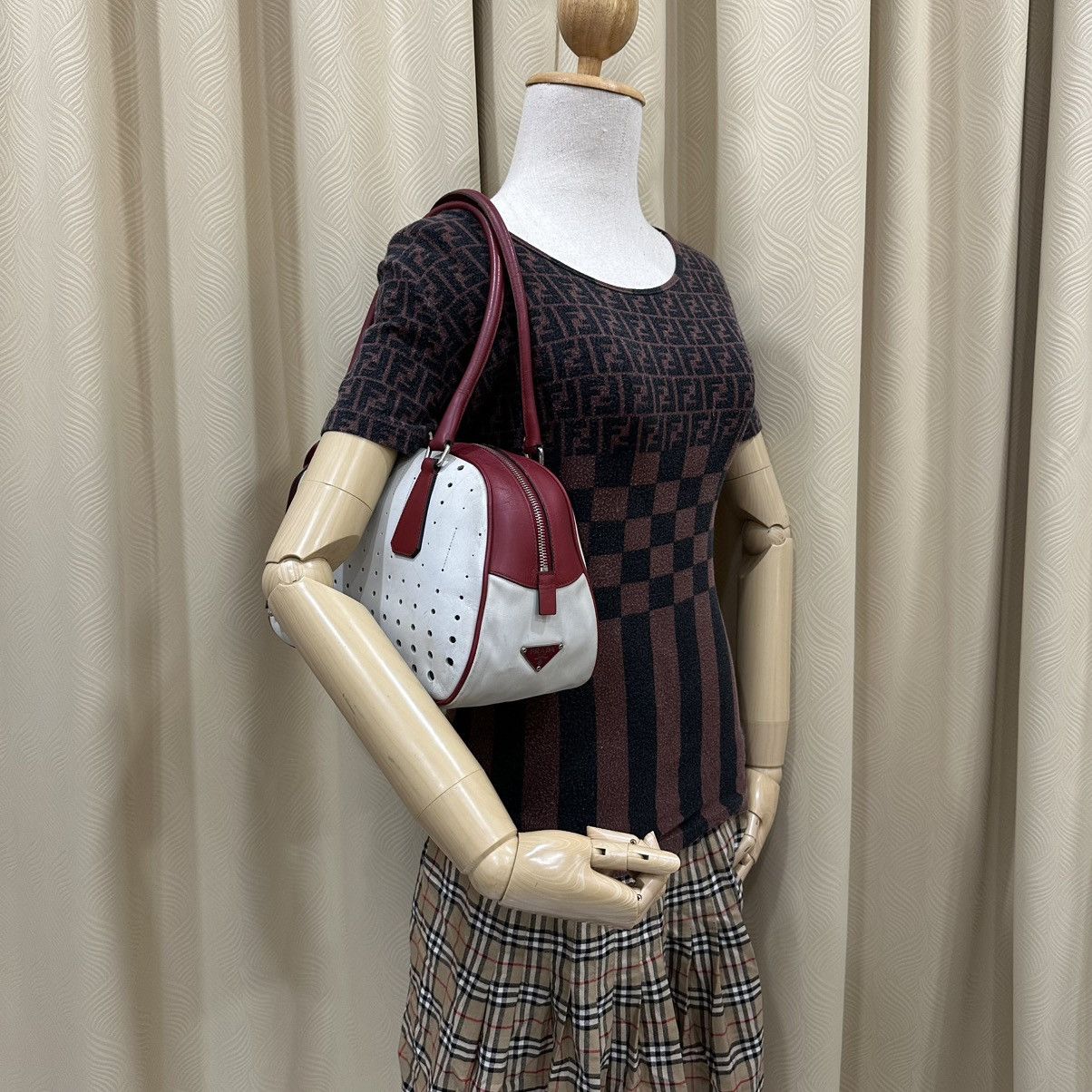 Prada PRADA VINTAGE 2000’s BOWLING BAG PERFORATED LEATHER Size ONE SIZE - 20 Thumbnail