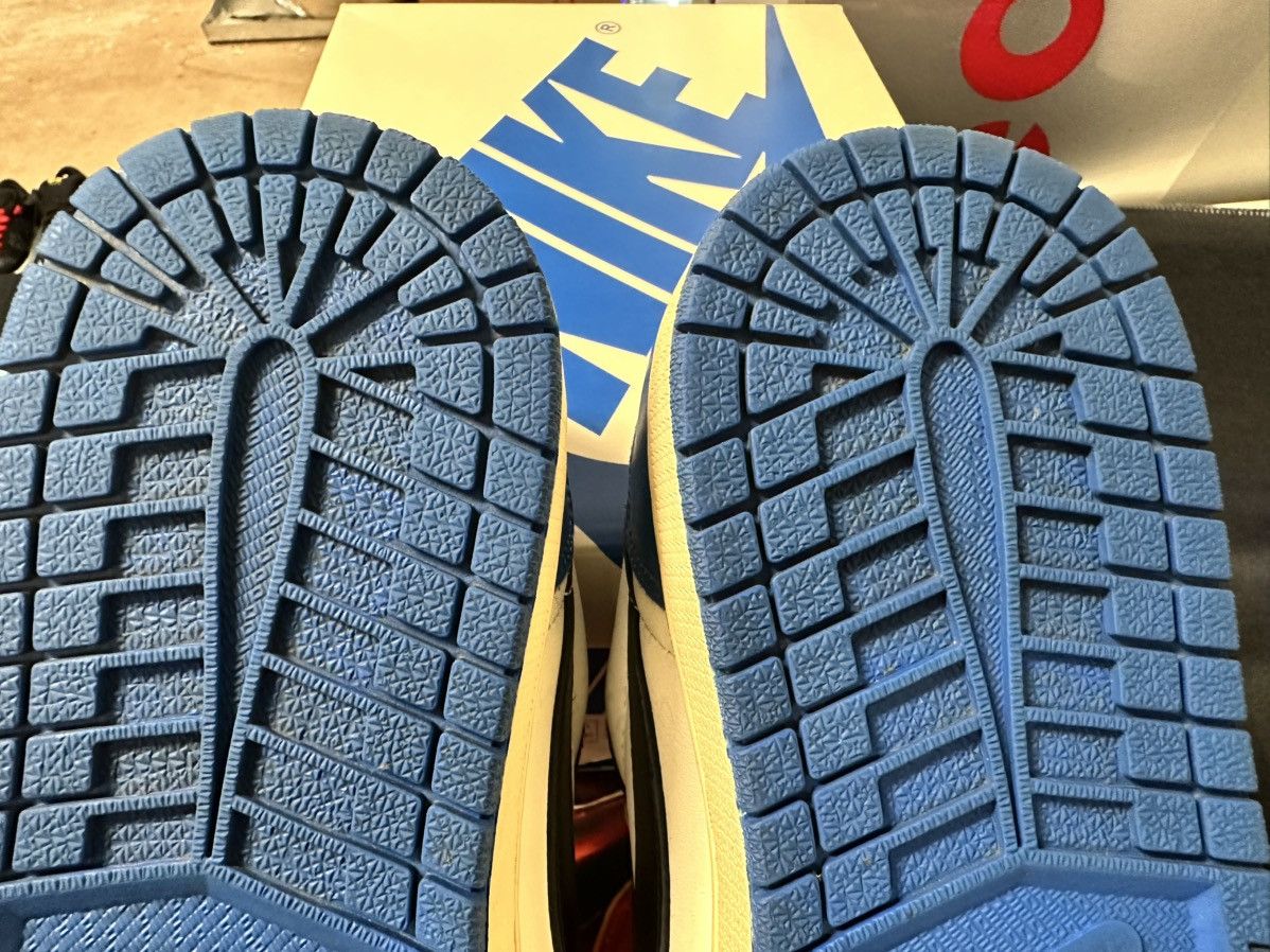 Nike × Travis Scott Travis scott low fragments Size US 11 / EU 44 - 11 Thumbnail