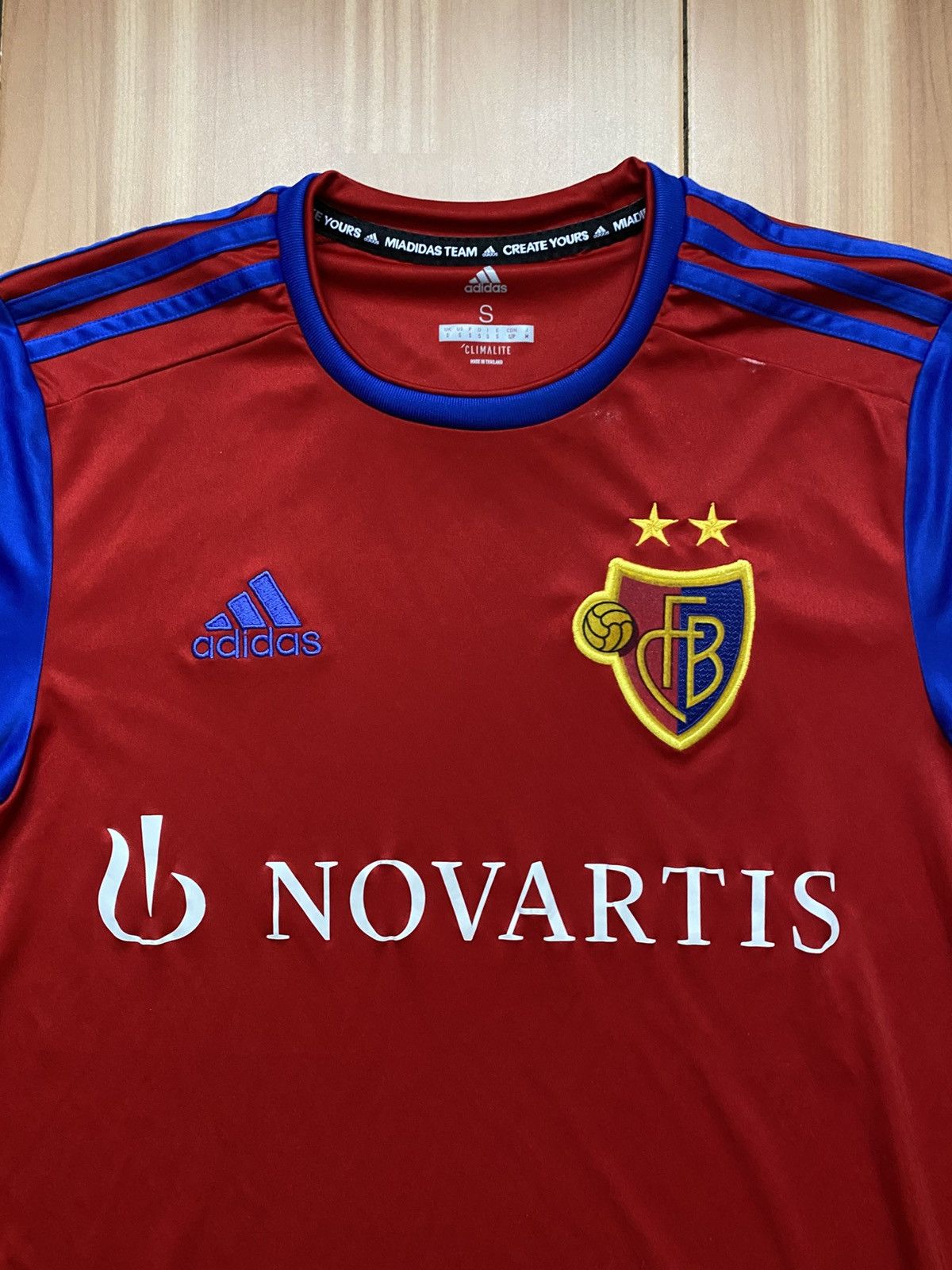 Adidas Adidas FC Basel 2019/20 Home Football Shirt Soccer Jersey Size US S / EU 44-46 / 1 - 3 Thumbnail