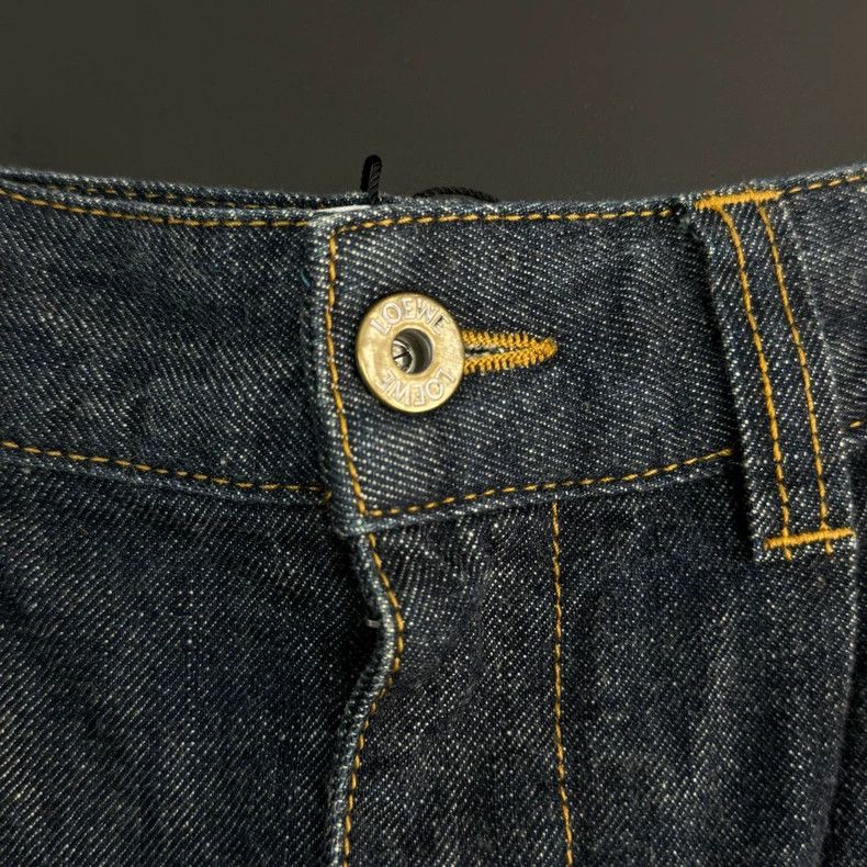 Loewe loewe Washed dark blue leather label turned-up denim shorts Size US 36 / EU 52 - 8 Thumbnail