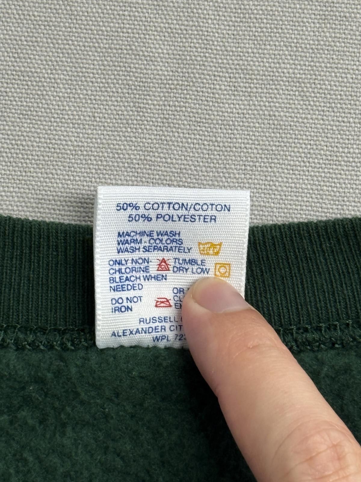 Jerzees Vintage Hilton Apple Fest Crewneck 1994 Hilton New York XL Size US XL / EU 56 / 4 - 3 Thumbnail