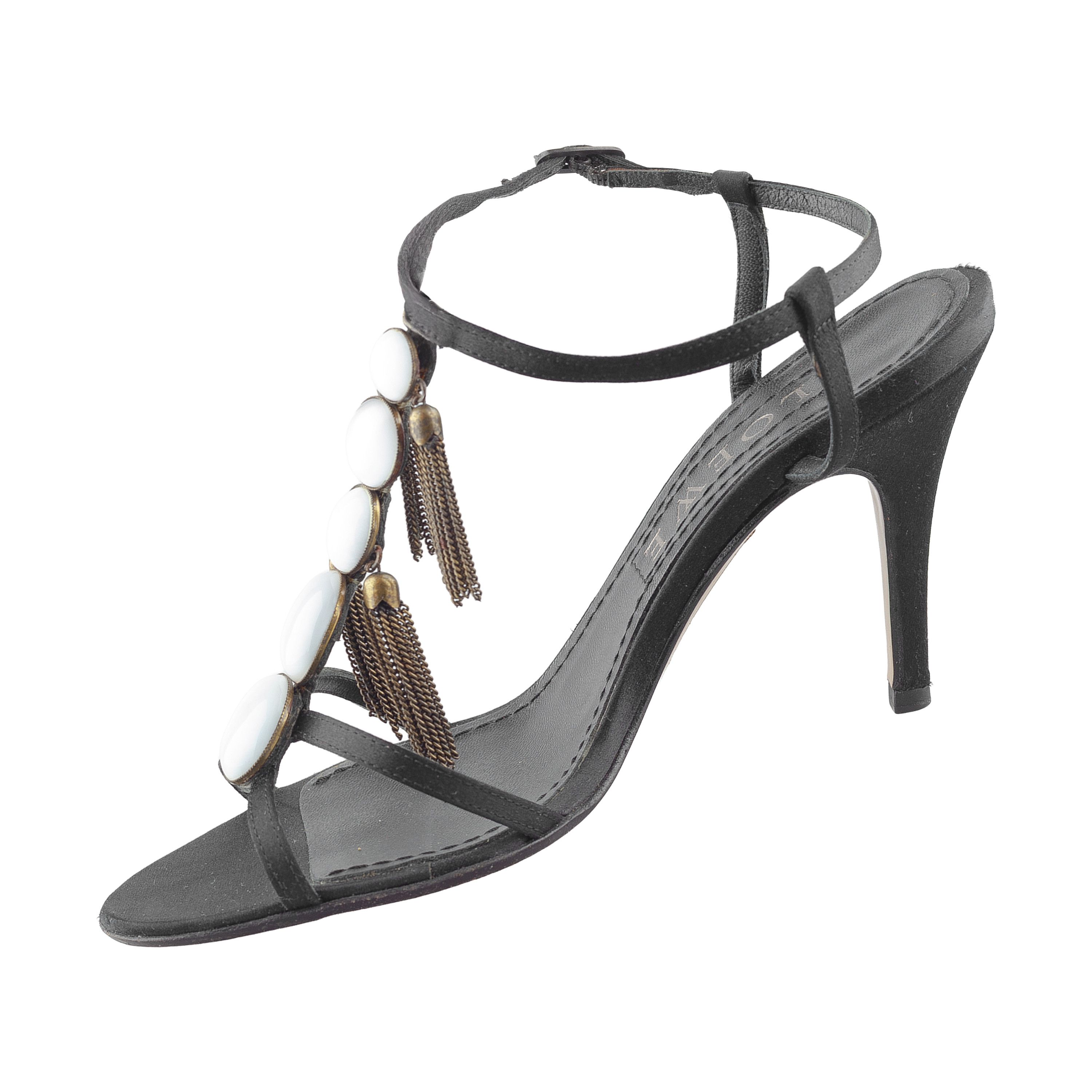 Loewe Loewe Black Sandals with Beaded Detailing Size US 5 / IT 35 - 3 Thumbnail