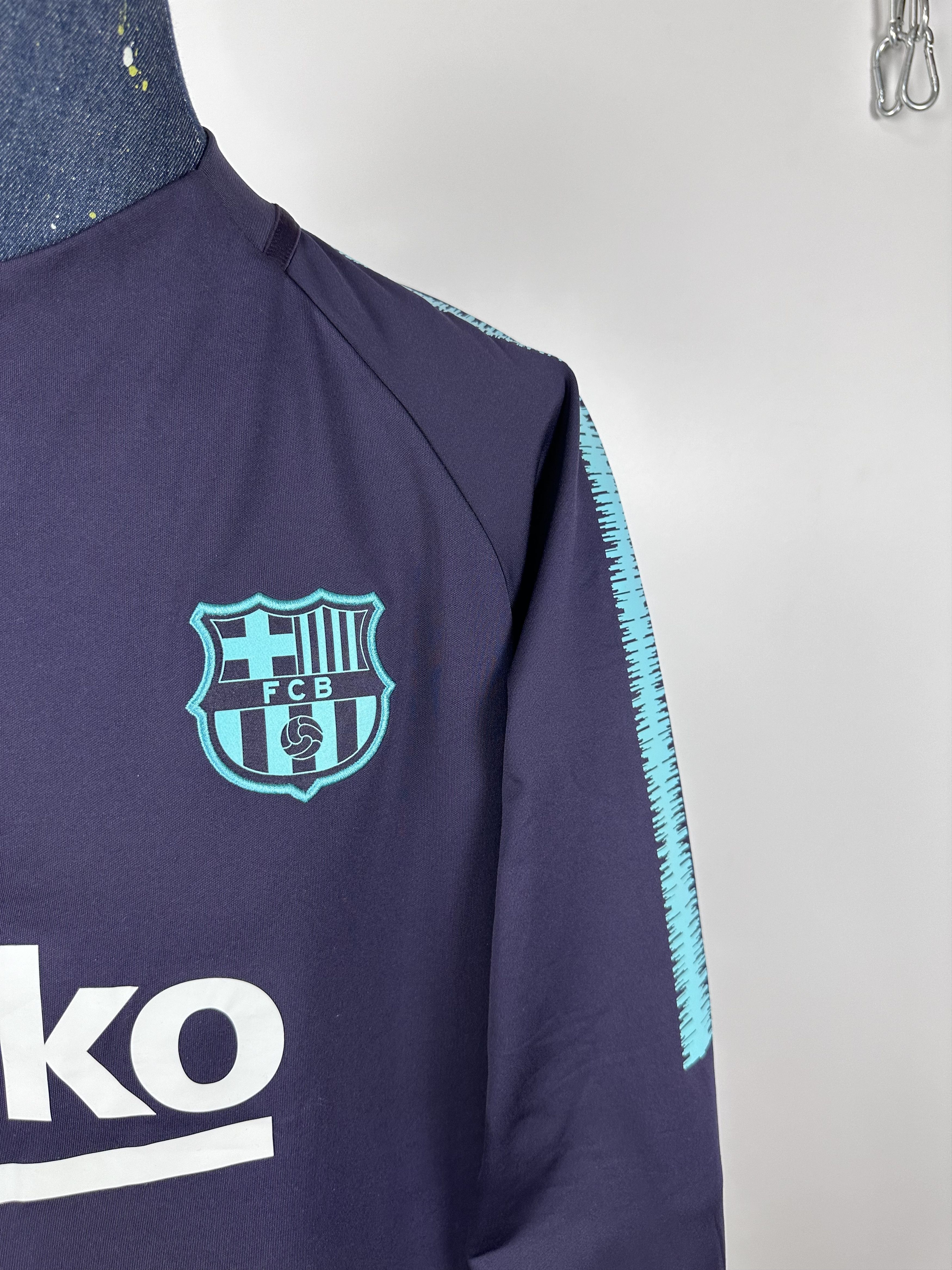 Nike BARCELONA 2019 TRAINING FOOTBALL SOCCER SWEATSHIRT TOP NIKE Size US XL / EU 56 / 4 - 3 Thumbnail