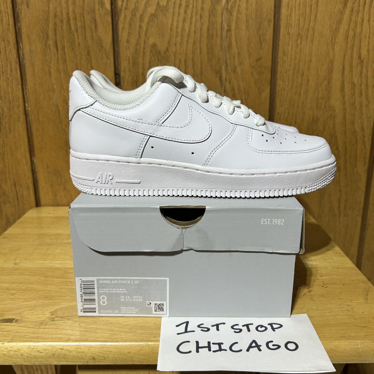 Nike Nike Air Force 1 Low '07 Triple White DD8959-100 Women’s 8 Size US 8 / IT 38 - 1 Thumbnail