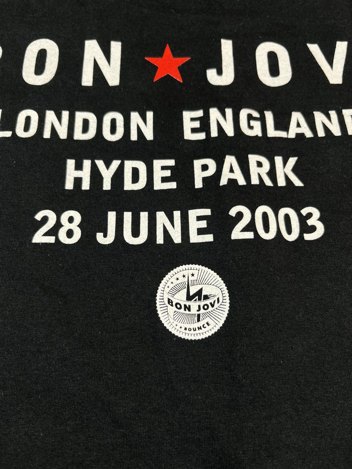 Band Tees Vintage Bon Jovi Bounce Concert Tour 2003 T Shirt Size US M / EU 48-50 / 2 - 8 Thumbnail