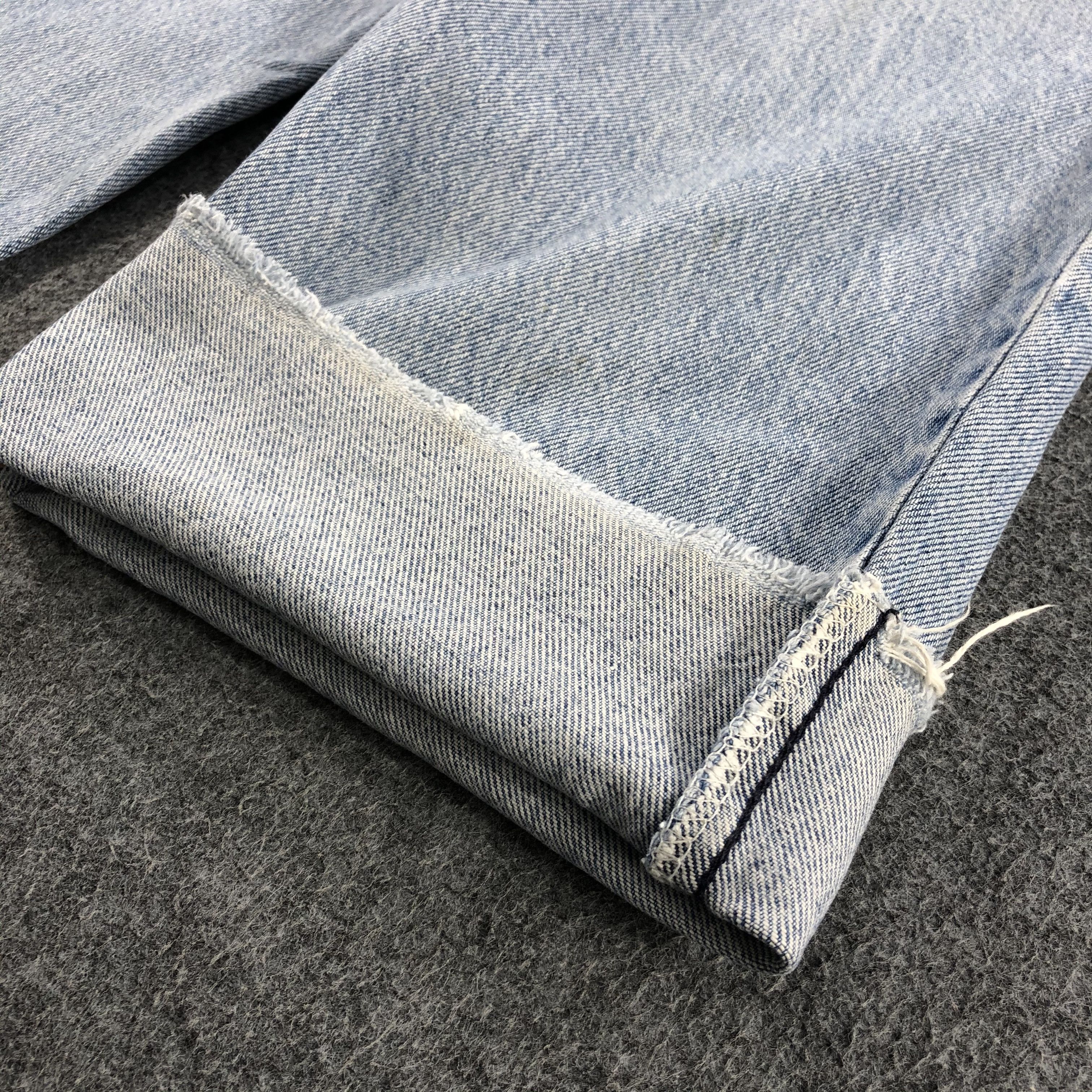 Levi's × Vintage Vintage 90s Light Wash Levis 550 Jeans-JM725A Size US 36 / EU 52 - 8 Thumbnail
