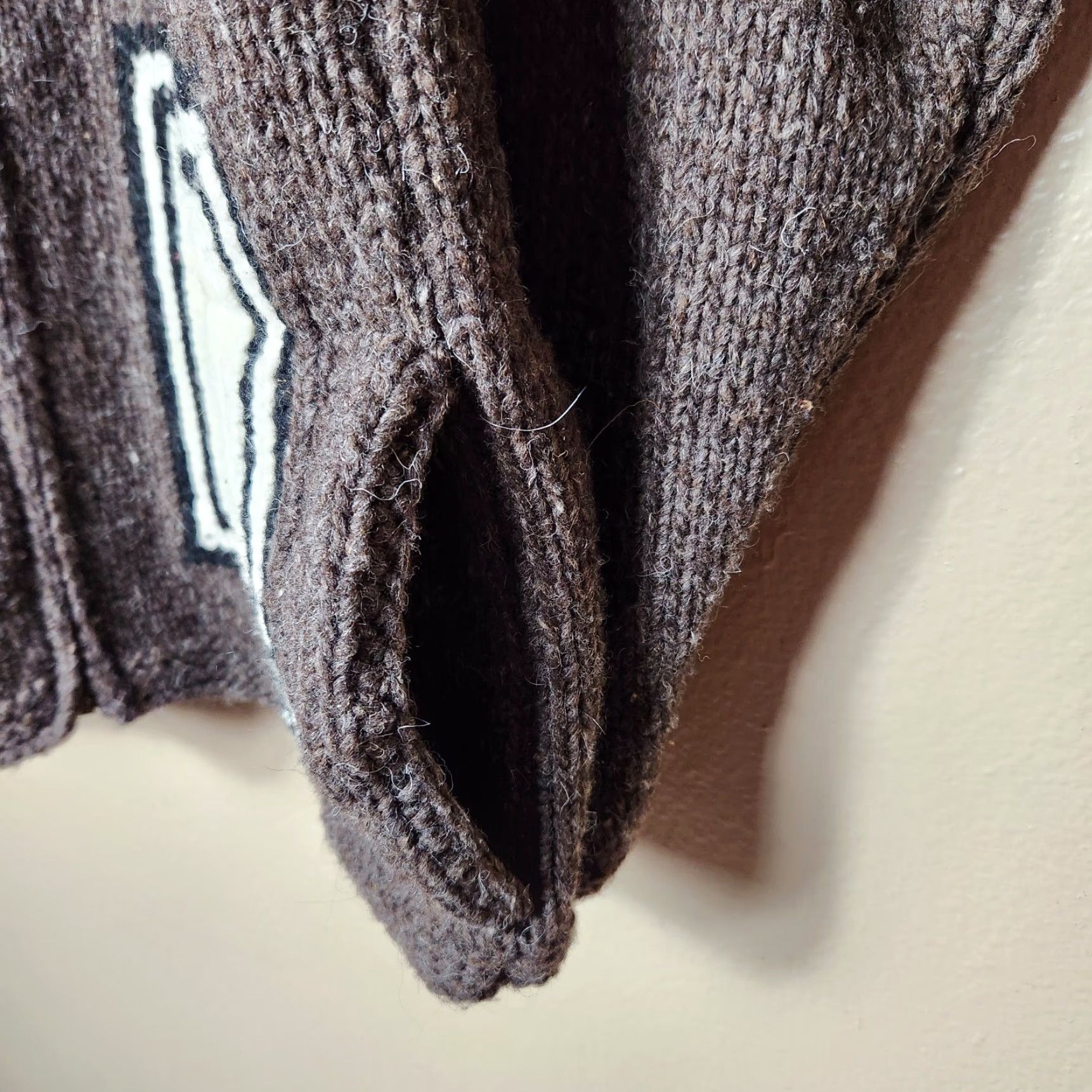 Vintage VINTAGE Coraza Crafts Cardigan |L| 100% Wool Brown VTG Hand Knit Equador Handknit Size L / US 10 / IT 46 - 4 Thumbnail