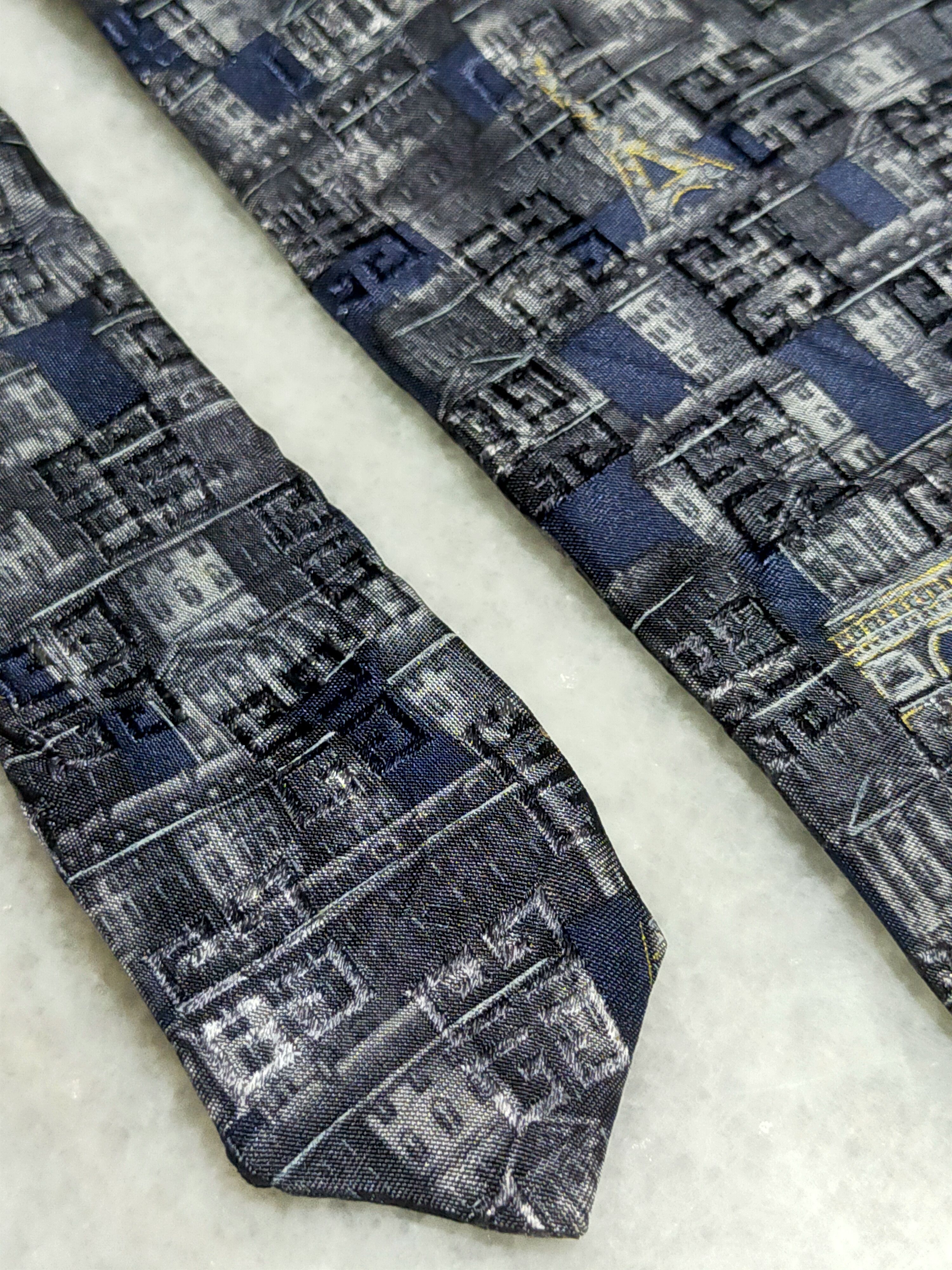 Givenchy × Vintage GIVENCHY PARIS EIFFEL TOWER VINTAGE SILK TIE Size ONE SIZE - 3 Thumbnail