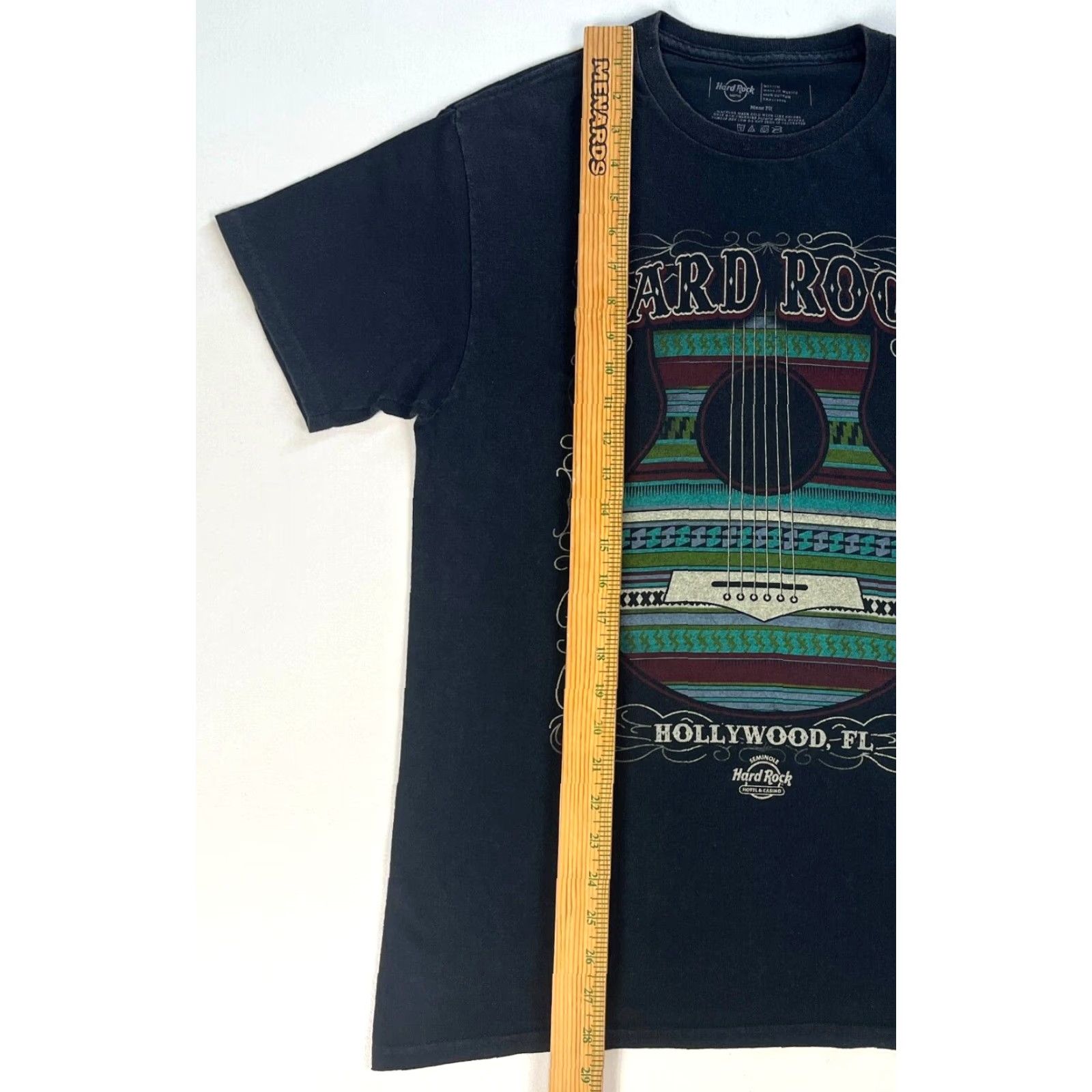 Vintage VINTAGE Men’s Hard Rock Hotel Hollywood, FL T-Shirt M Short Sleeve Crew Neck Black Cotton Rock Men’s T-Shirt M Black Rock 1980s/90s Theme Size US M / EU 48-50 / 2 - 6 Thumbnail