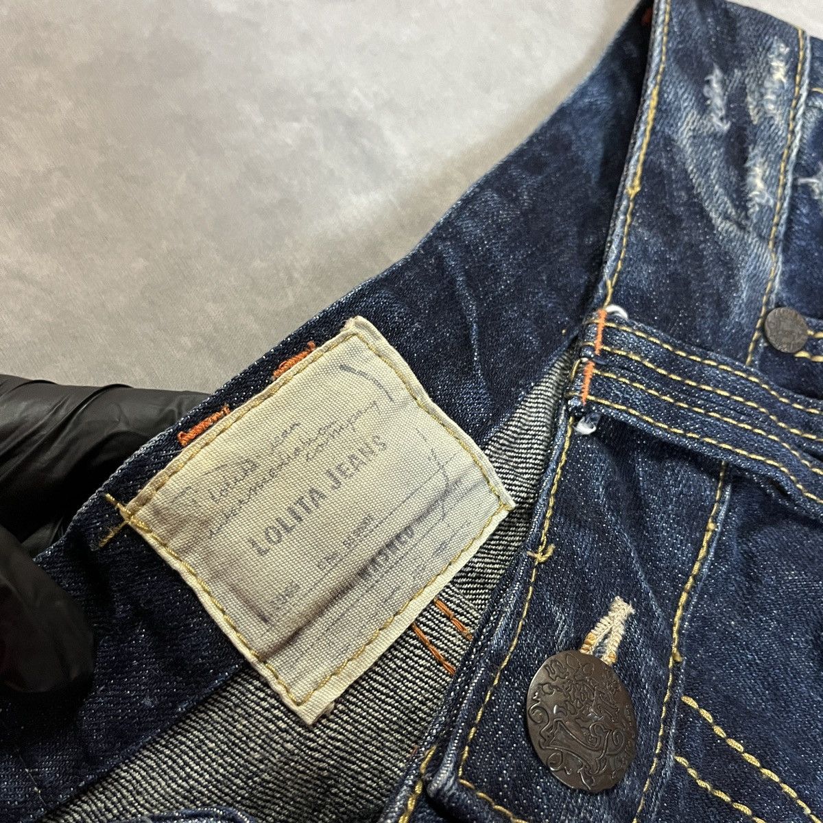 Lolita Jeans Lolita Jeans Distressed Shorts Leather Pocket Raw Hem Y2K Size 33" - 3 Thumbnail